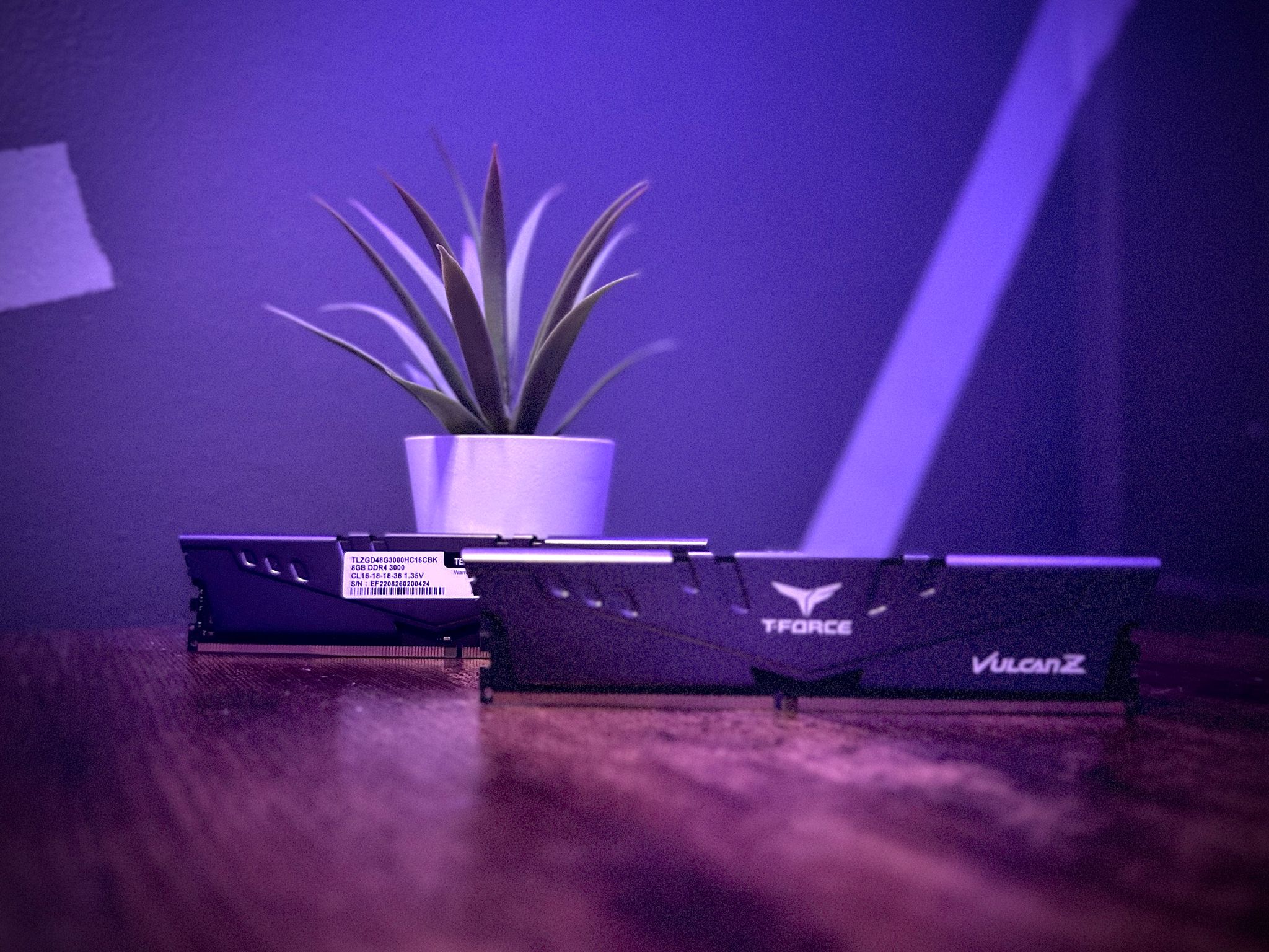 TEAMGROUP T-FORCE VULCAN Z DDR4 | 16GB (2x8GB) | 3200MHz | CL16 RAM | GREY | ANTISTATIC WRAP |