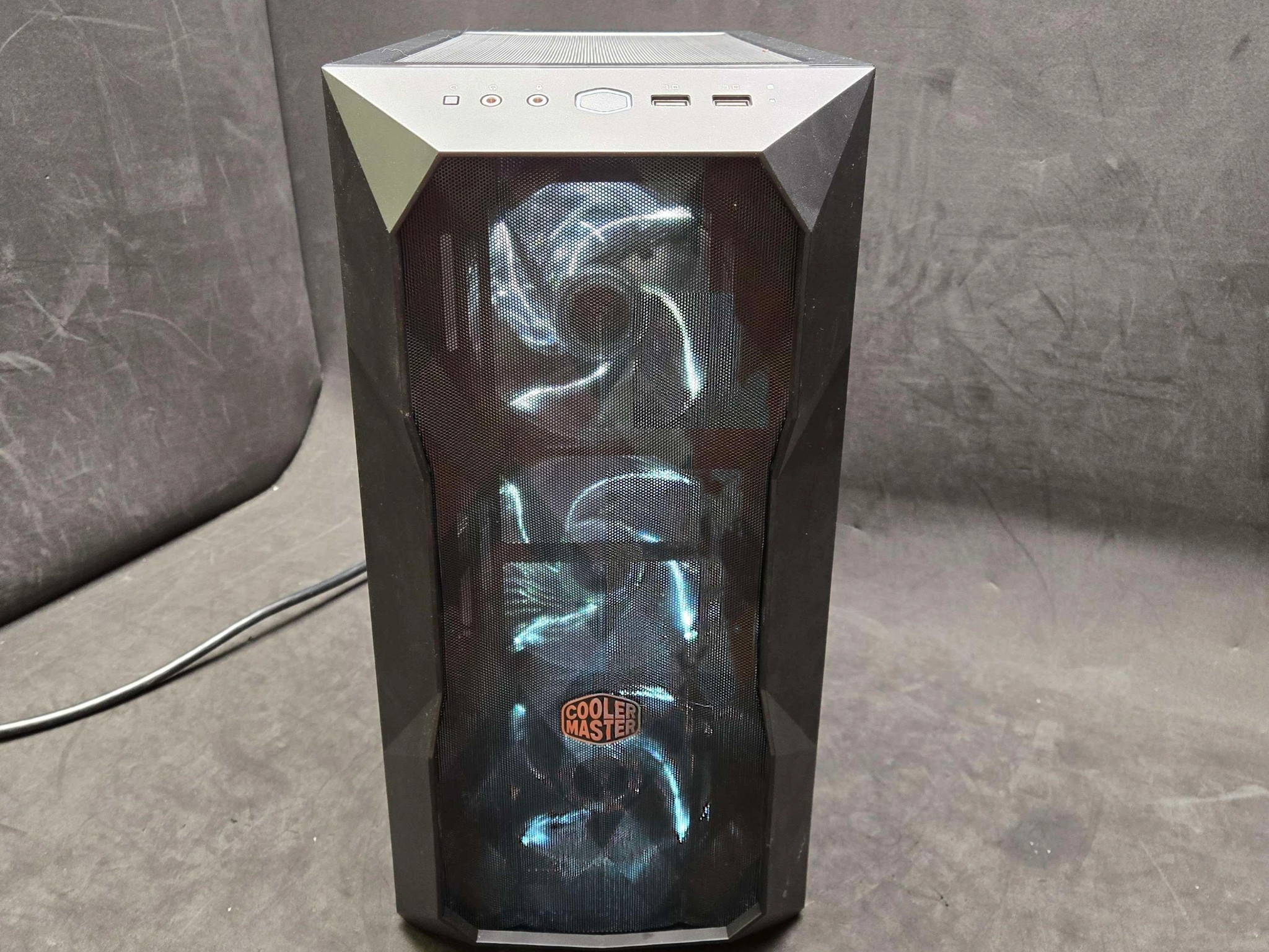 🌟 Dazzler: Core i7 9700K | RX 5700 XT | 1TB NVMe