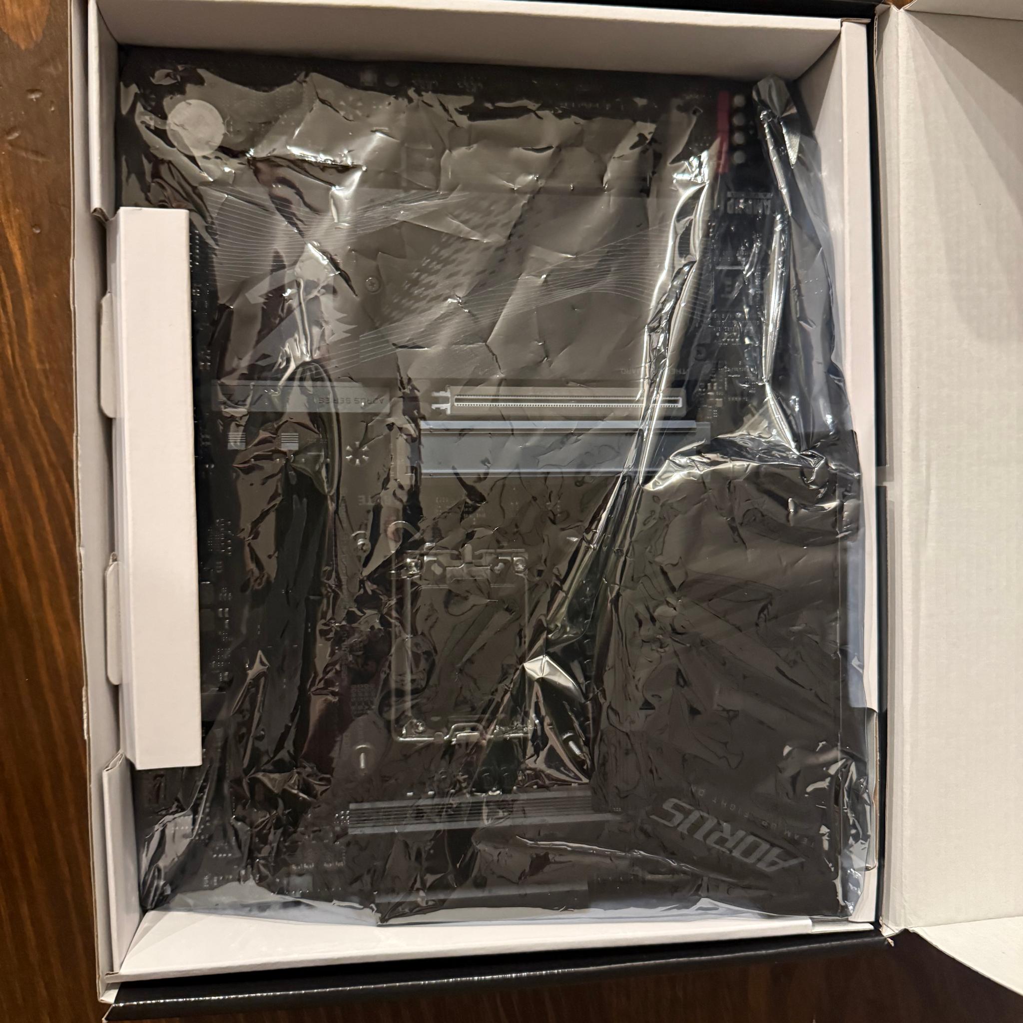 Gigabyte Z790 APRUS ELITE AX — BRAND NEW