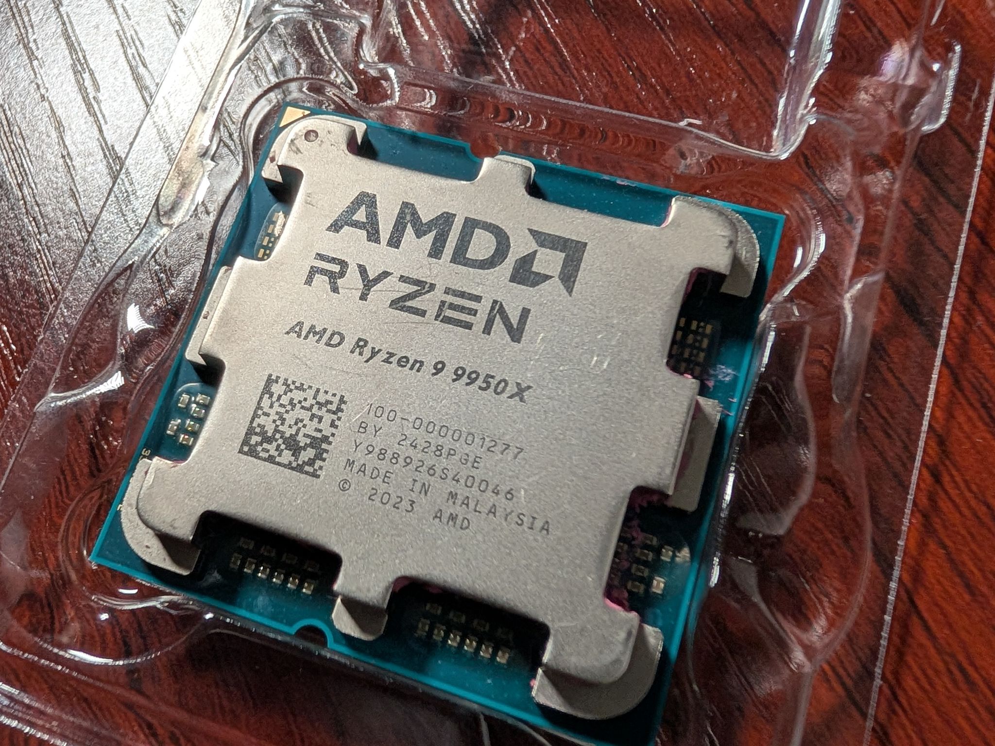 AMD Ryzen 9 9950X