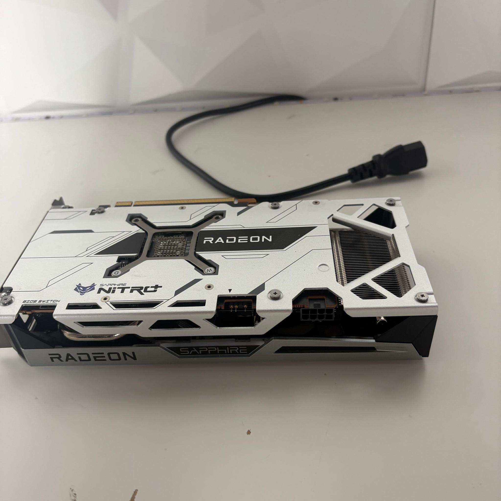 Sapphire NITRO+ Radeon RX 6600 XT 8GB