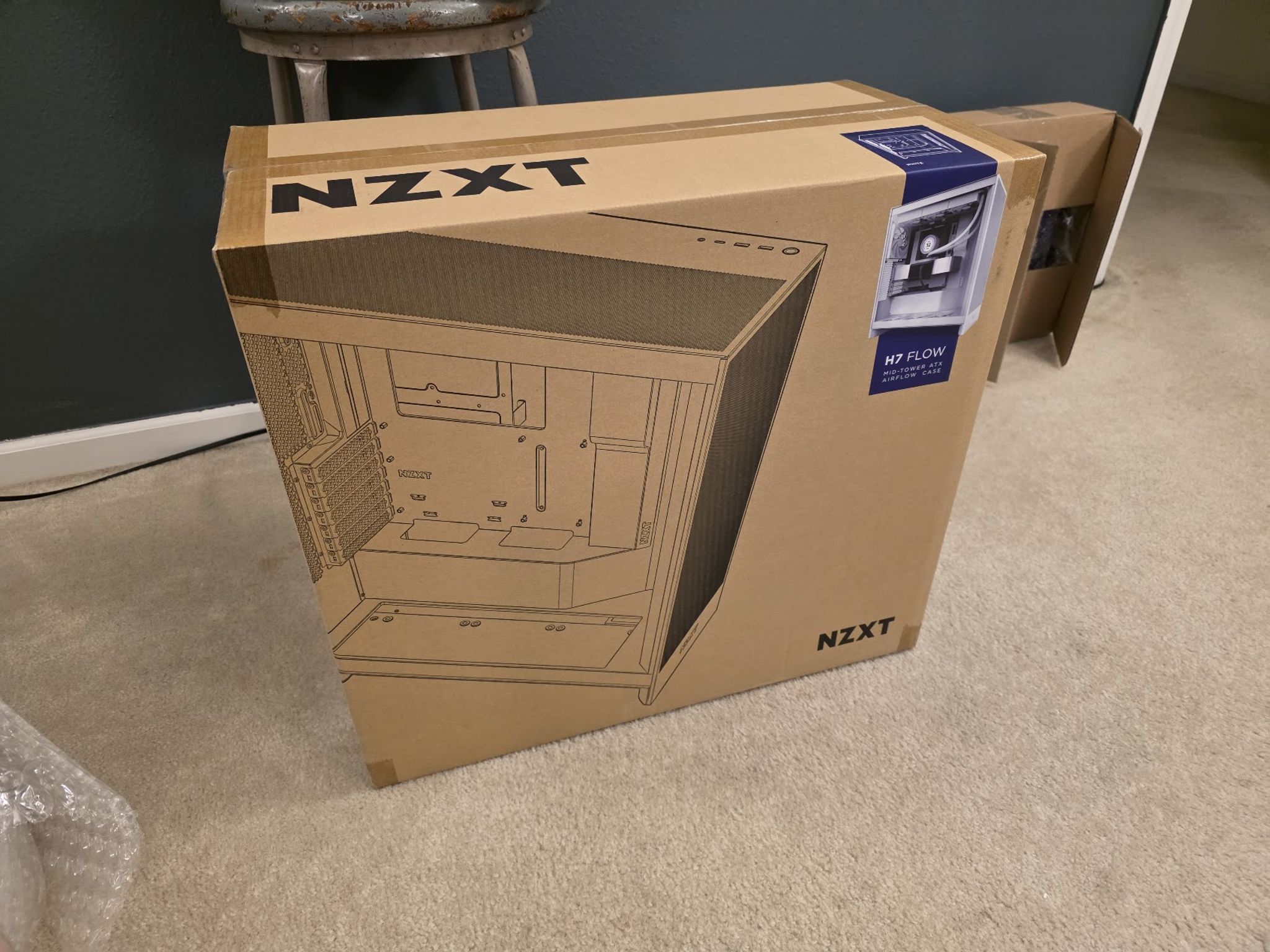 NZXT H7 Flow (2024) Tempered Glass ATX Mid-Tower Computer Case - White