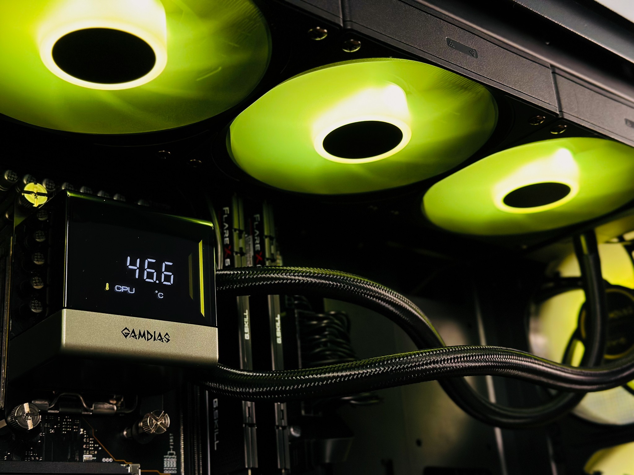 Verdant | Highend Gaming Pc | 7900x3D, 4070ti, 32gb, 1tb
