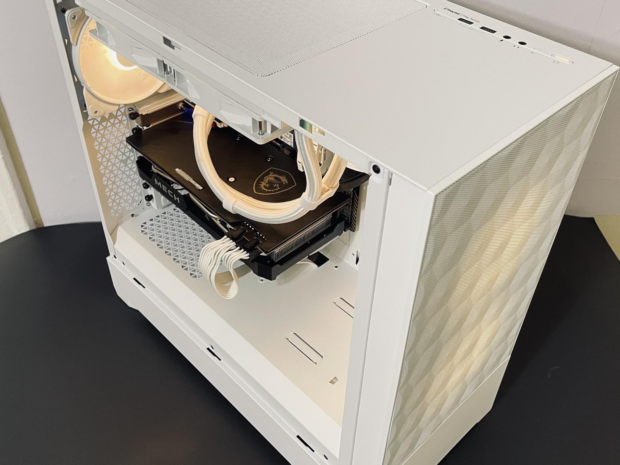 ❄️Liquid Cooled White Gaming PC 1440p - Ryzen 5 5600 ○ 32GB RAM