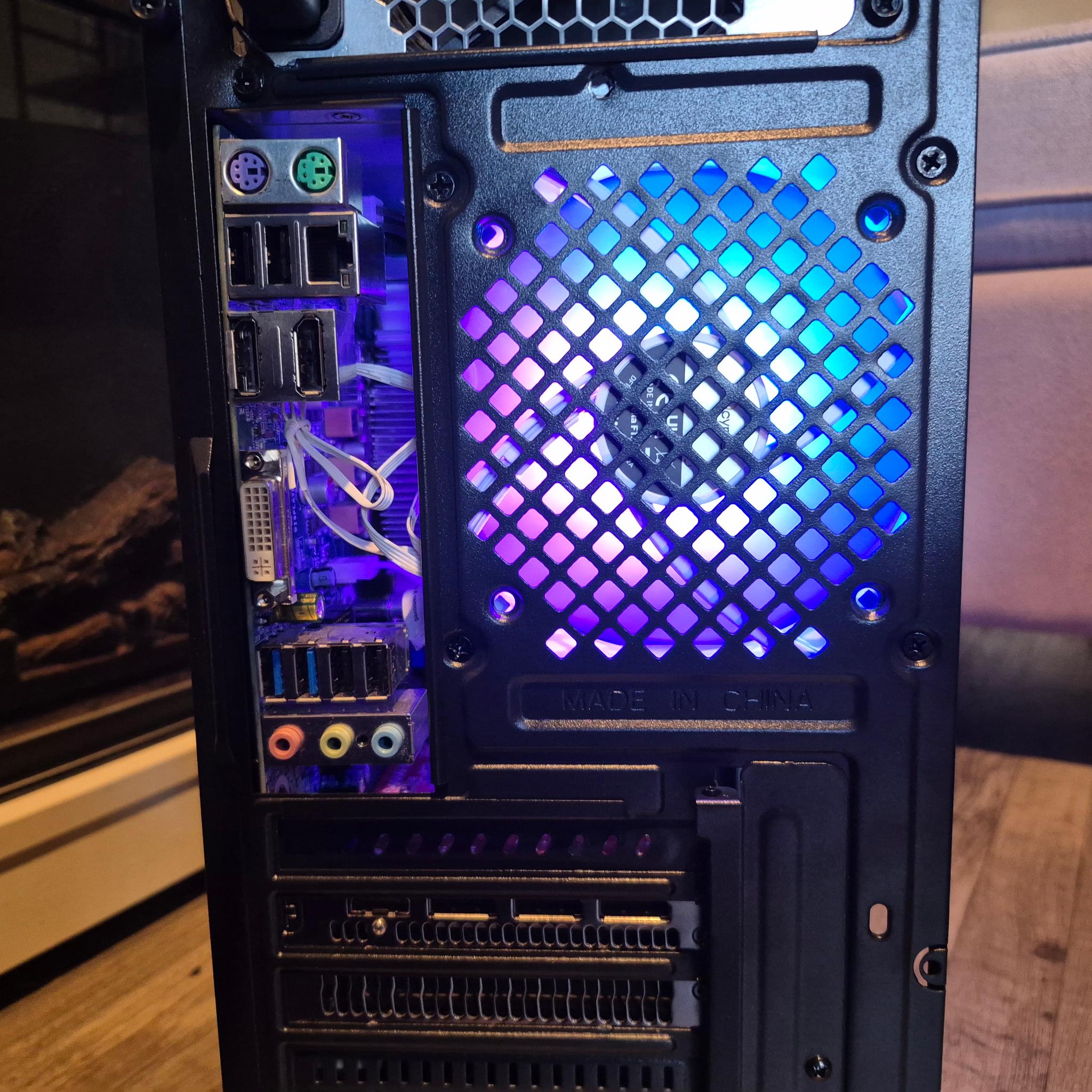 100 FPS Fortnite | i5-4570, 16GB RAM, 500GB SSD, RX 580 4GB, RGB, Wifi