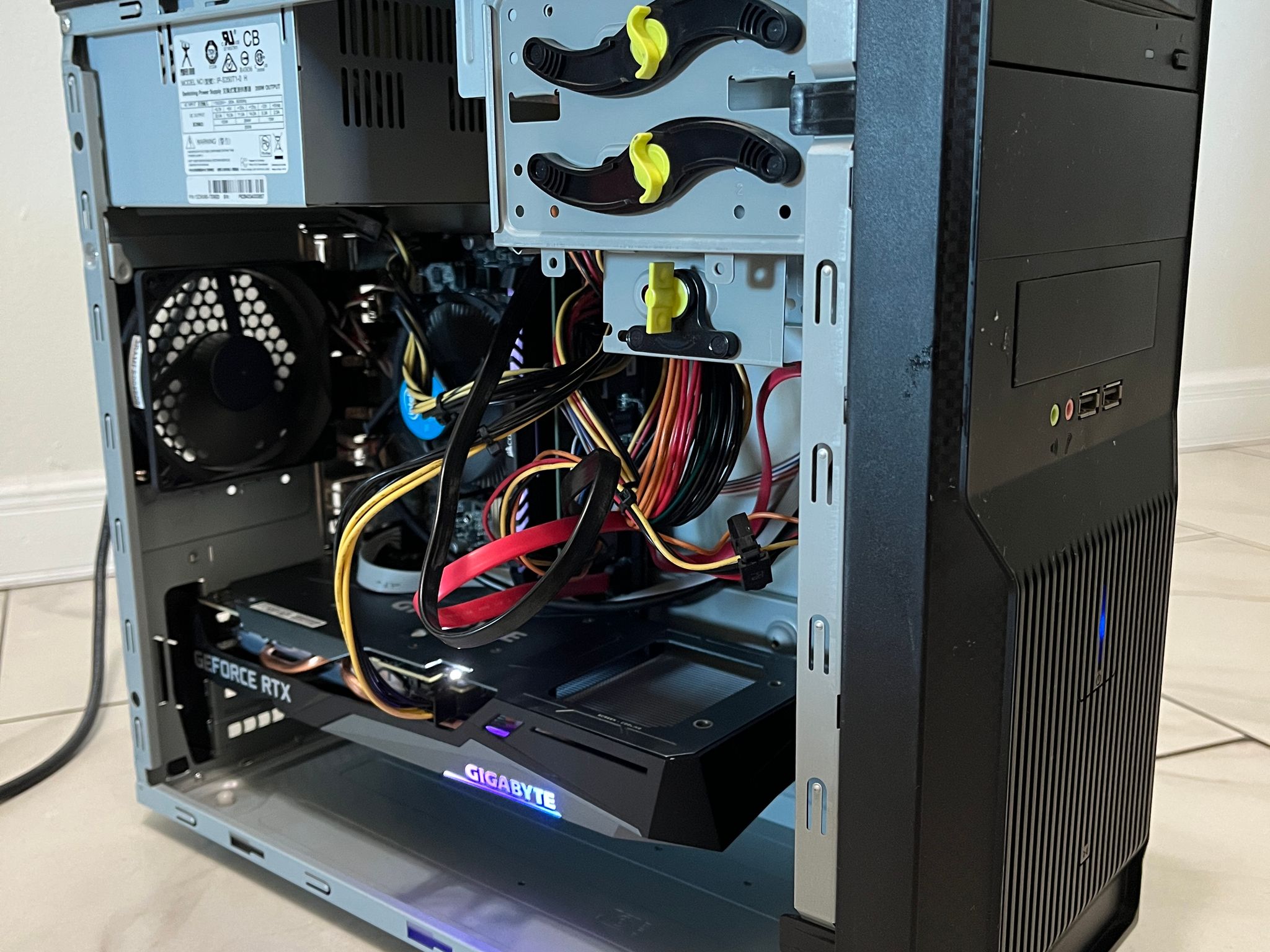NVIDIA RTX 3050, Intel i7-7700, 16GB RAM, 500GB SSD - Gaming PC w/Wi-Fi, BT