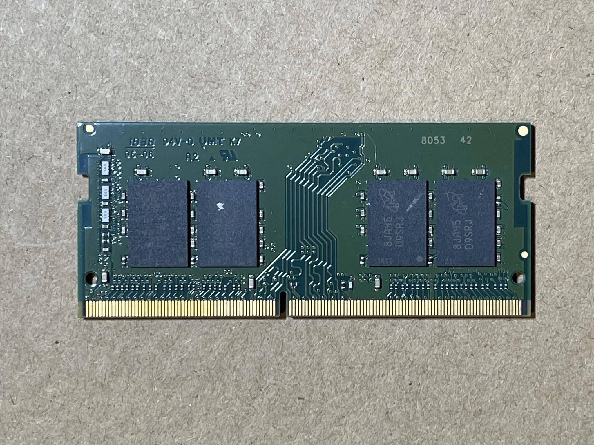 Kingston (KVR24S17S8/8) 8GB 2400Mhz DDR4 Non-ECC CL17 SODIMM