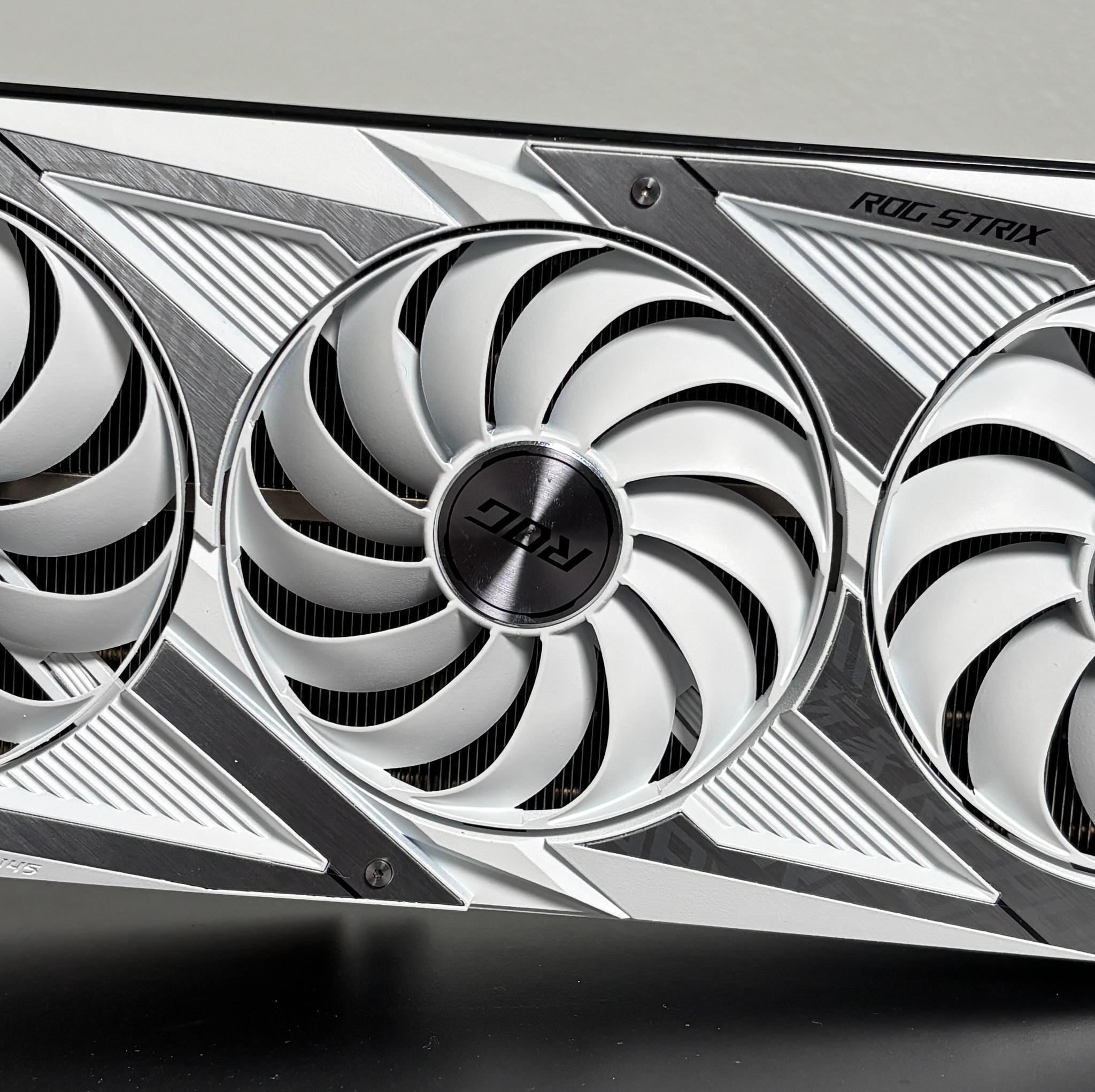 White ASUS ROG STRIX GAMING OC GeForce RTX 3080 10GB