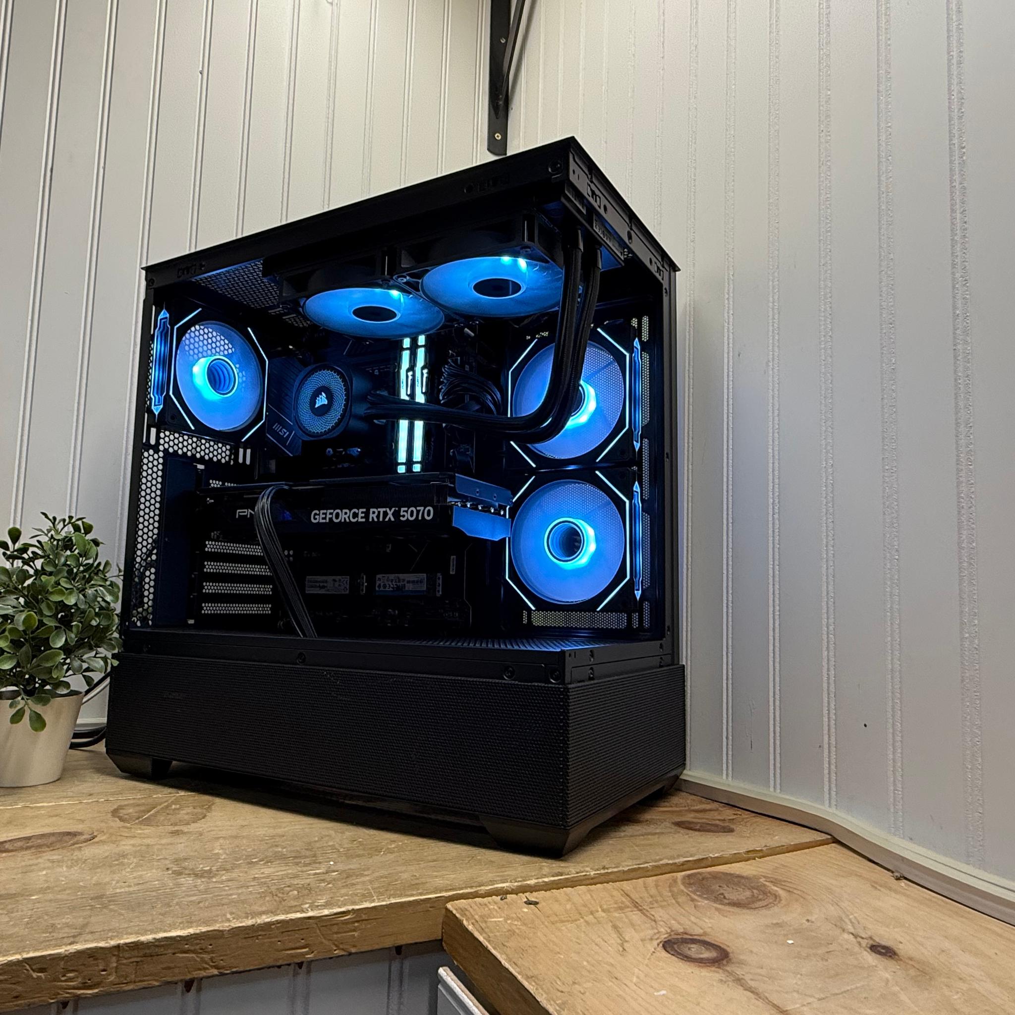 BLACK FRIDAY WEEK 1 DARK FORCE 13700kf/5070/32g ddr5/2TB NVME+2TB SSD/750watt psu/240mm AIO