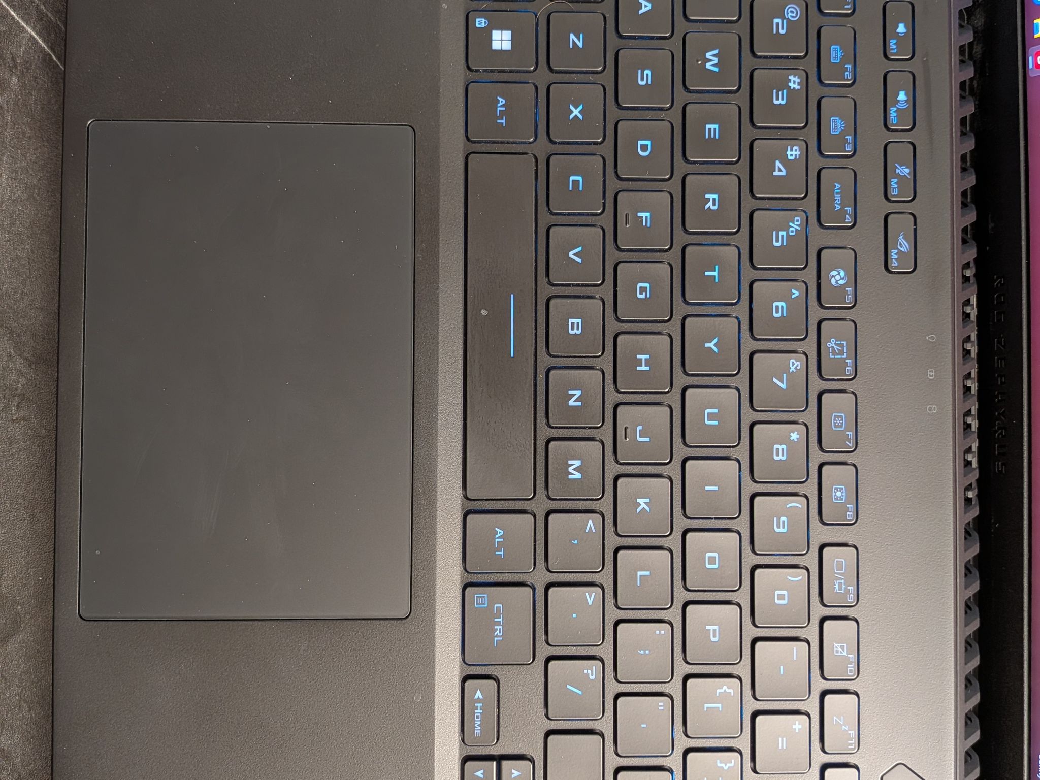Asus Zephyrus M16 Anime Matrix, 4090, 64G RAM, 2T SSD
