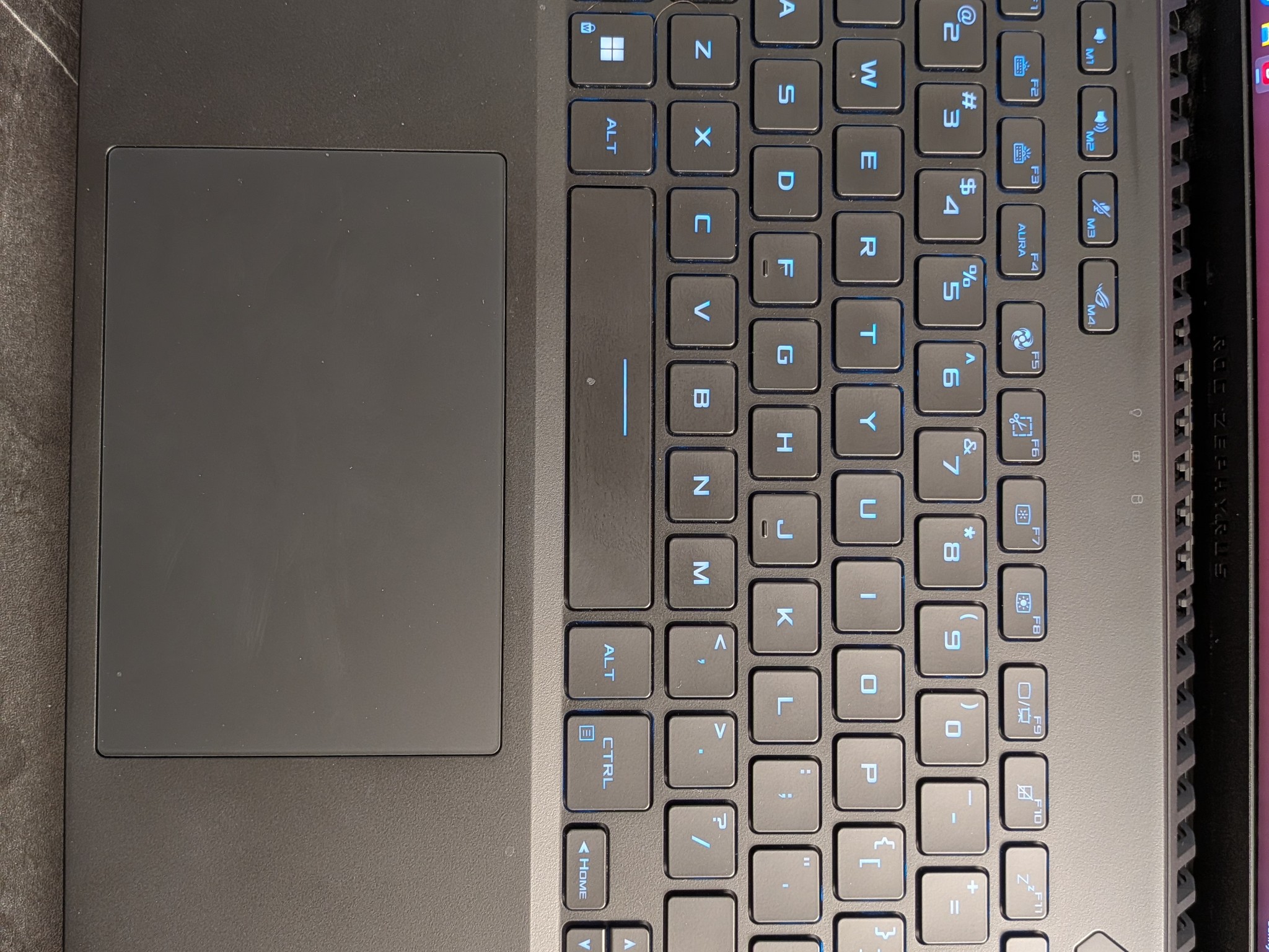 Asus Zephyrus M16 Anime Matrix, 4090, 64G RAM, 2T SSD