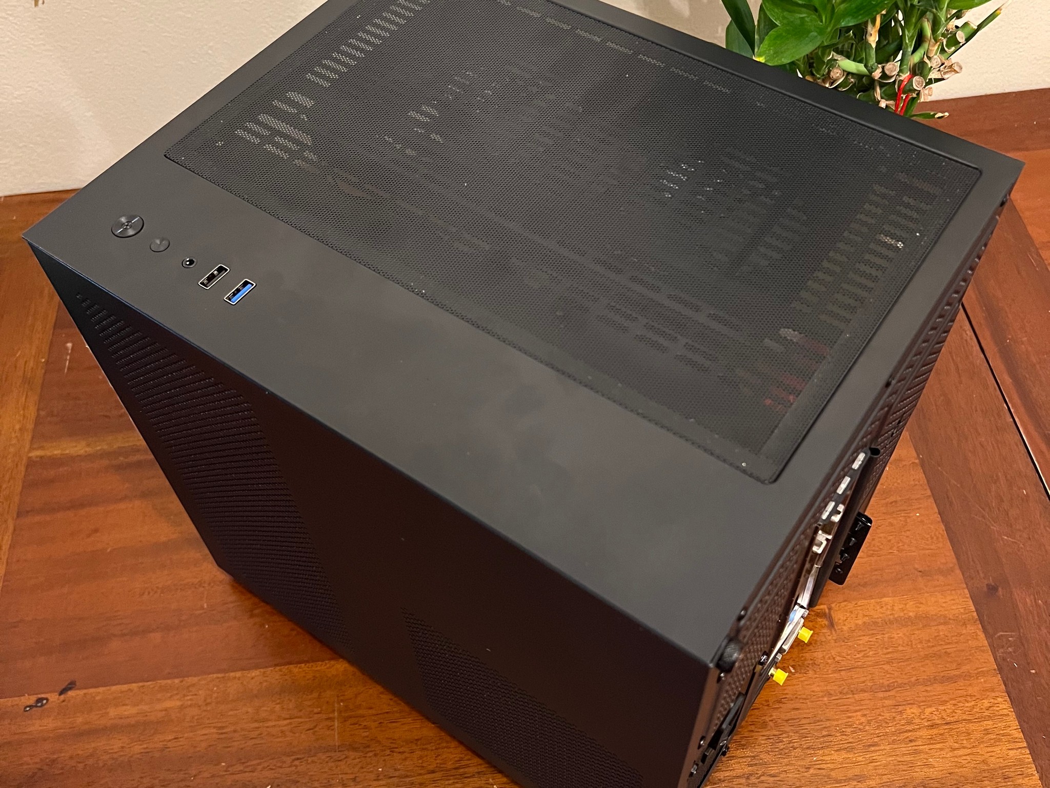 6 Core Gaming PC GTX 1080 1TB Storage 32GB RAM WIFi & BT WINDOWS 11 Pro