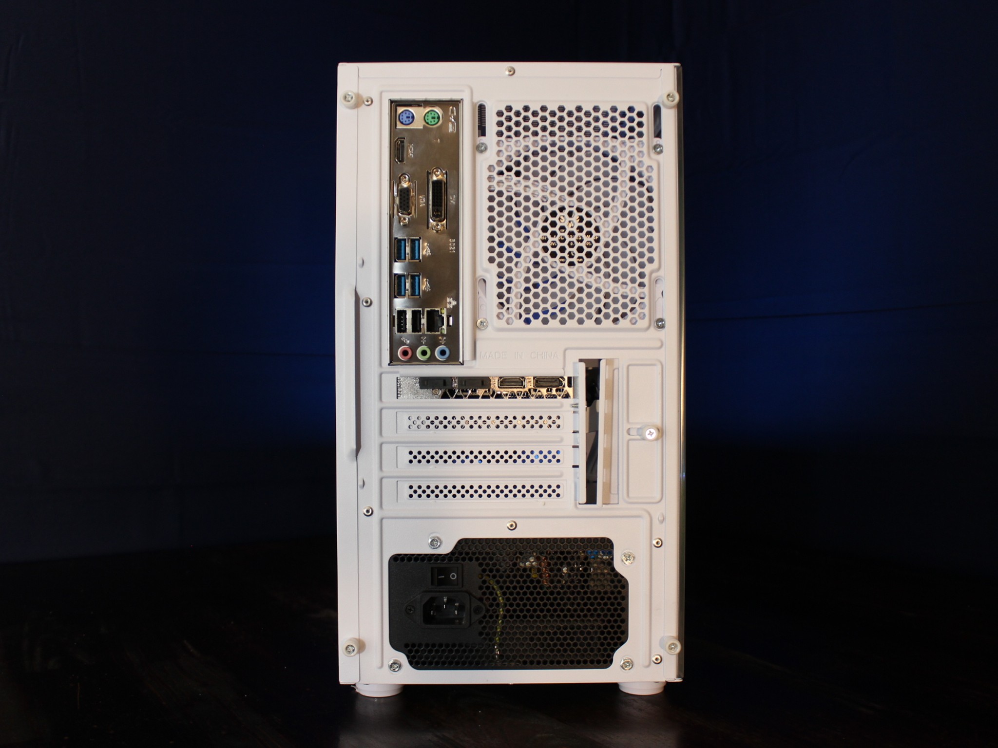 Gaming PC: Ryzen 5 3600, RTX 2060 Super, 16GB RAM, 1TB SSD