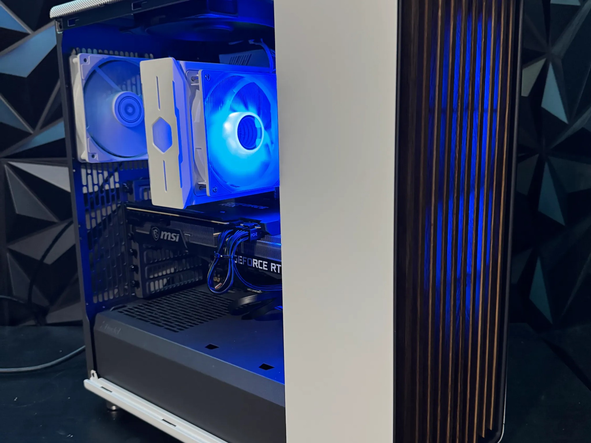 🌲🪵 Northern Oak 🌲🪵 Ryzen 7 5700X| RTX 3070 |32 GB DDR4 3200MHz| 1.25 TB NVMe