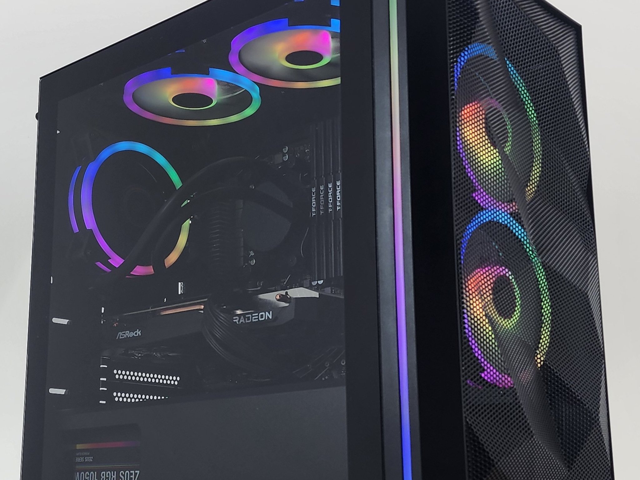 Gaming PC Ryzen 5 8400F 32GB RAM 1TB SSD RX 7600 8GB Windows 11 Computer