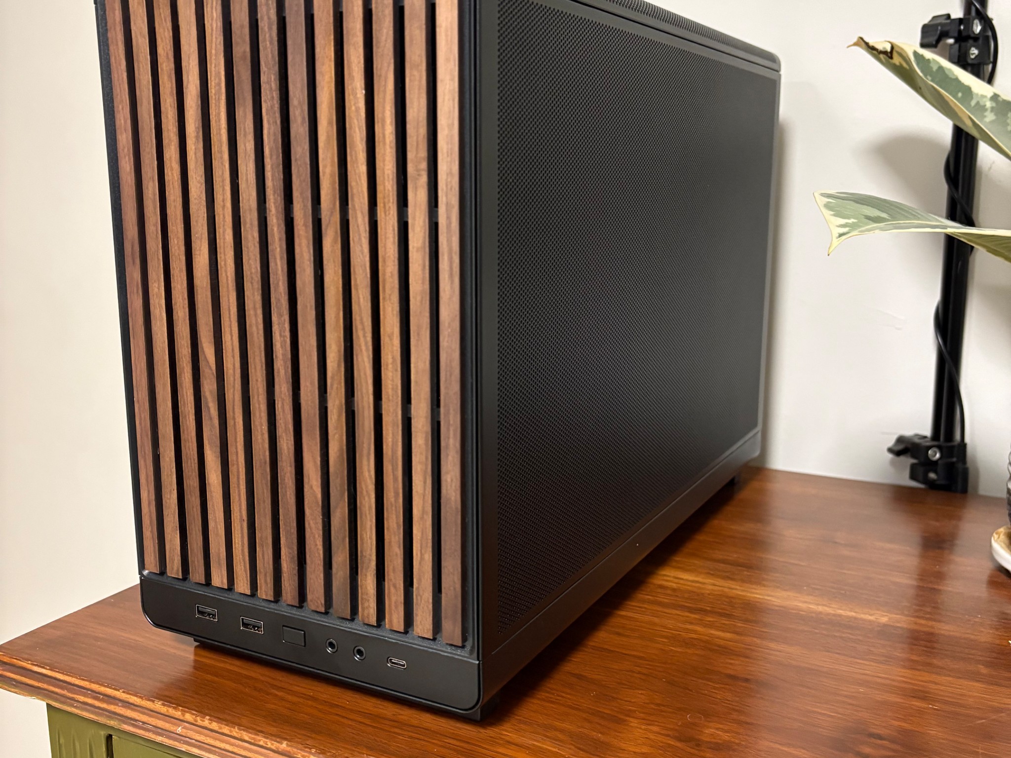 9800X3D / 4080 Super Build