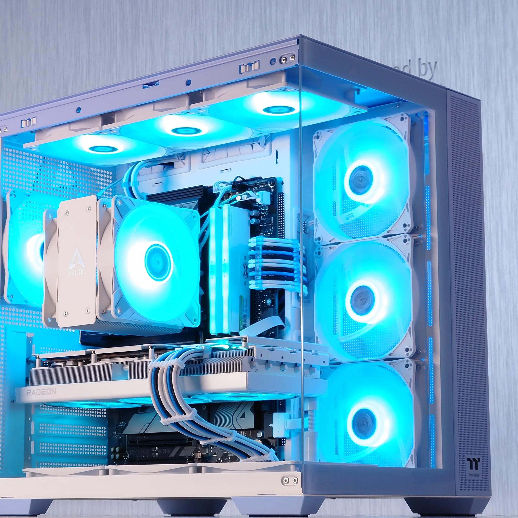 🌬️🥶Iceberg Gaming PC🧊AMD RX 7900 XT 16GB❄️AMD Ryzen 7 8700F❄️32GB DDR5❄️ 1TB Nvme