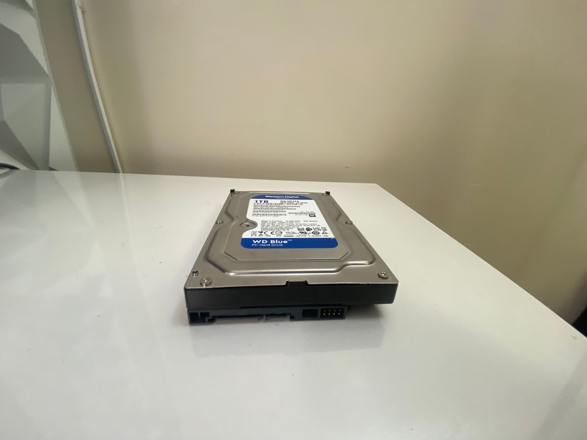 WD 1TB Hard Drive (HDD) – Fully Reset, Tested, Good Condition
