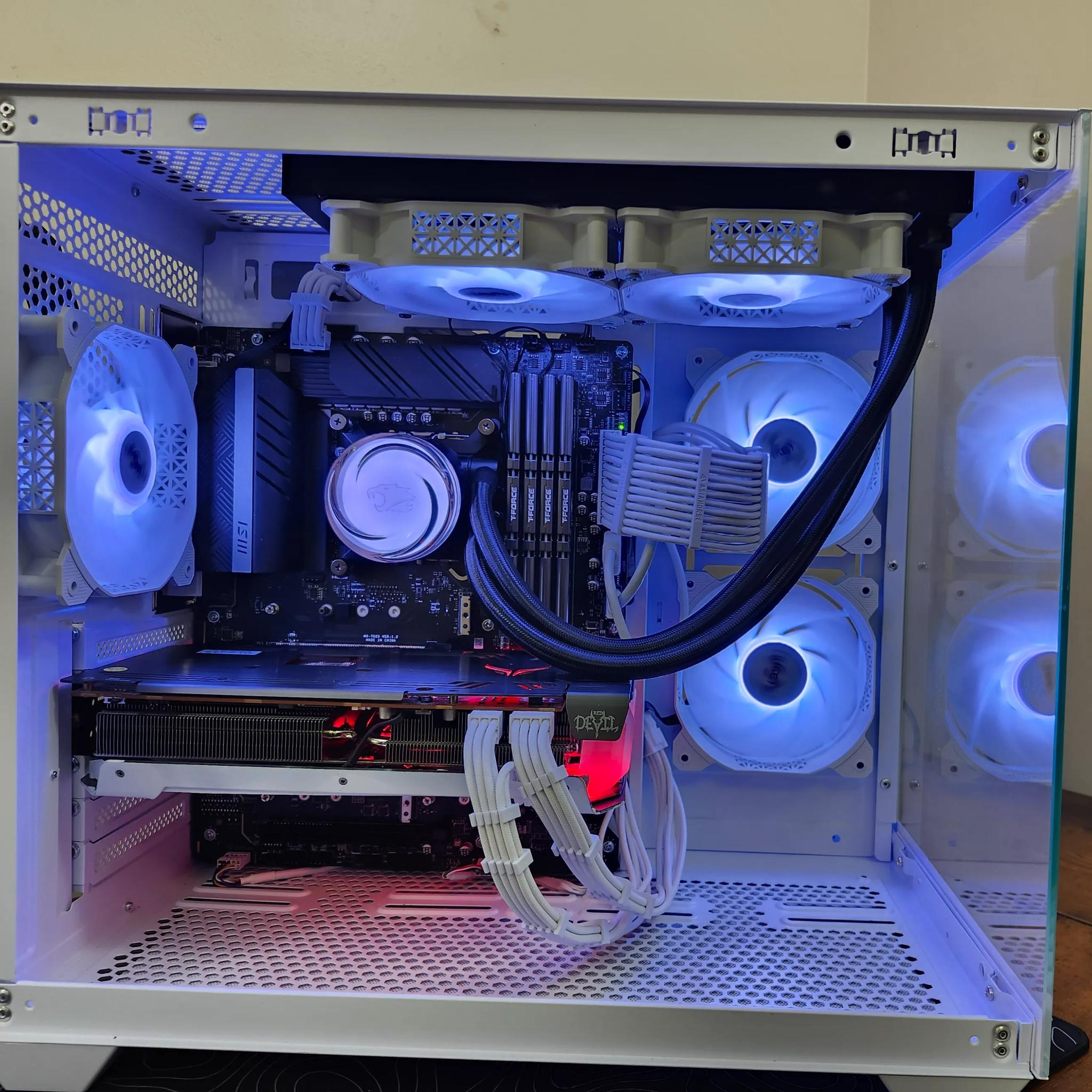 🤍🖤 RX 6600XT / i5 / 32GB DDR4 / 1TB M.2 SSD 🖤🤍*