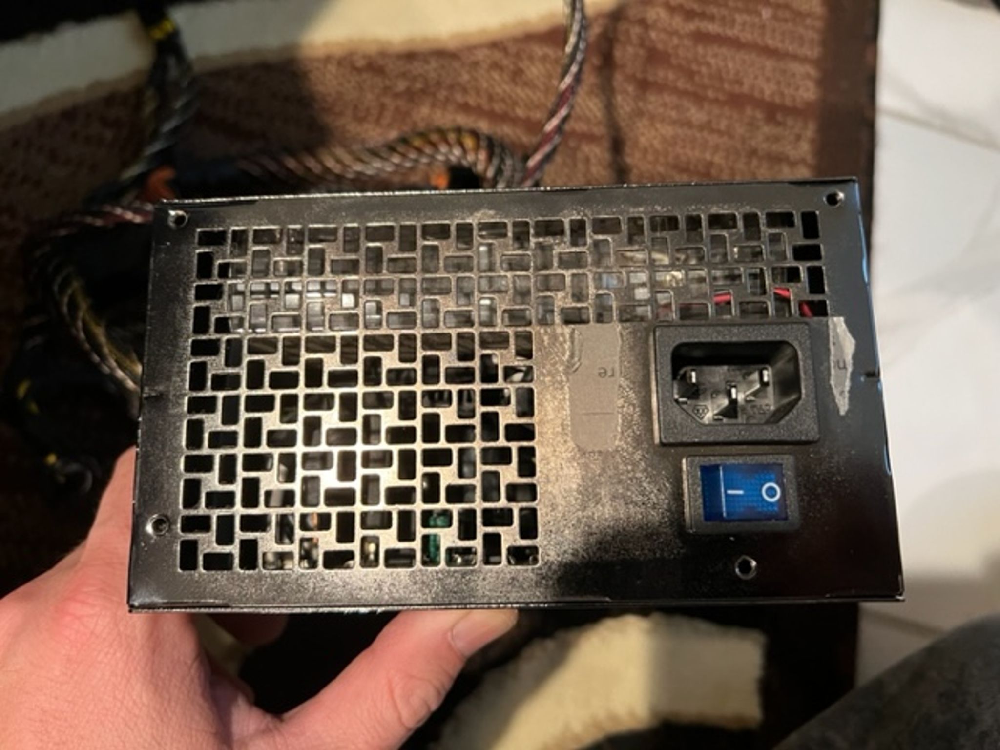 SOLY TECH ATX 600 WATT SWITCHING POWER SUPPLY NON MODULAR  MODEL: SL8600EPS