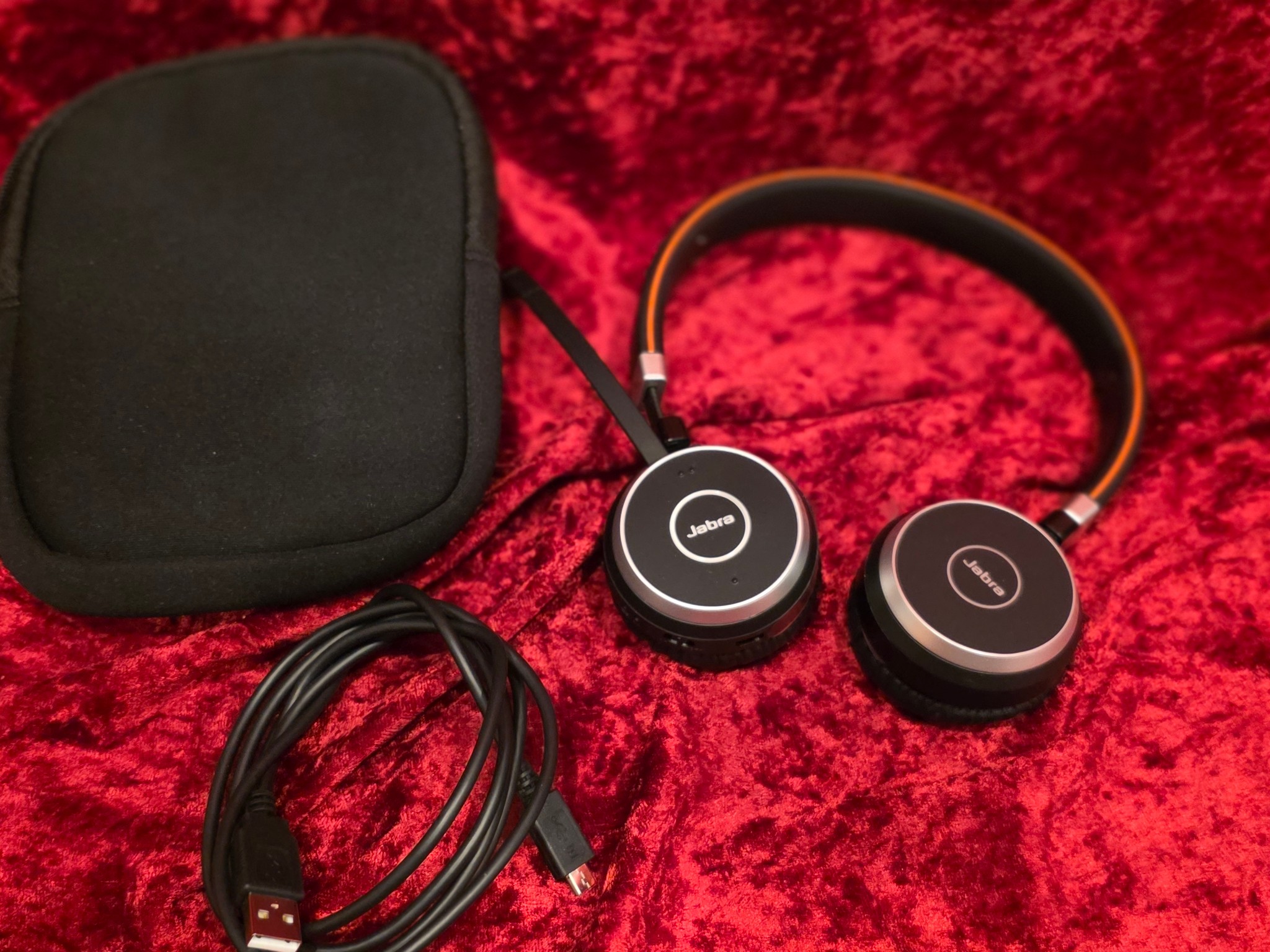 Jabra Evolve 65 SE W/ Carrying Case