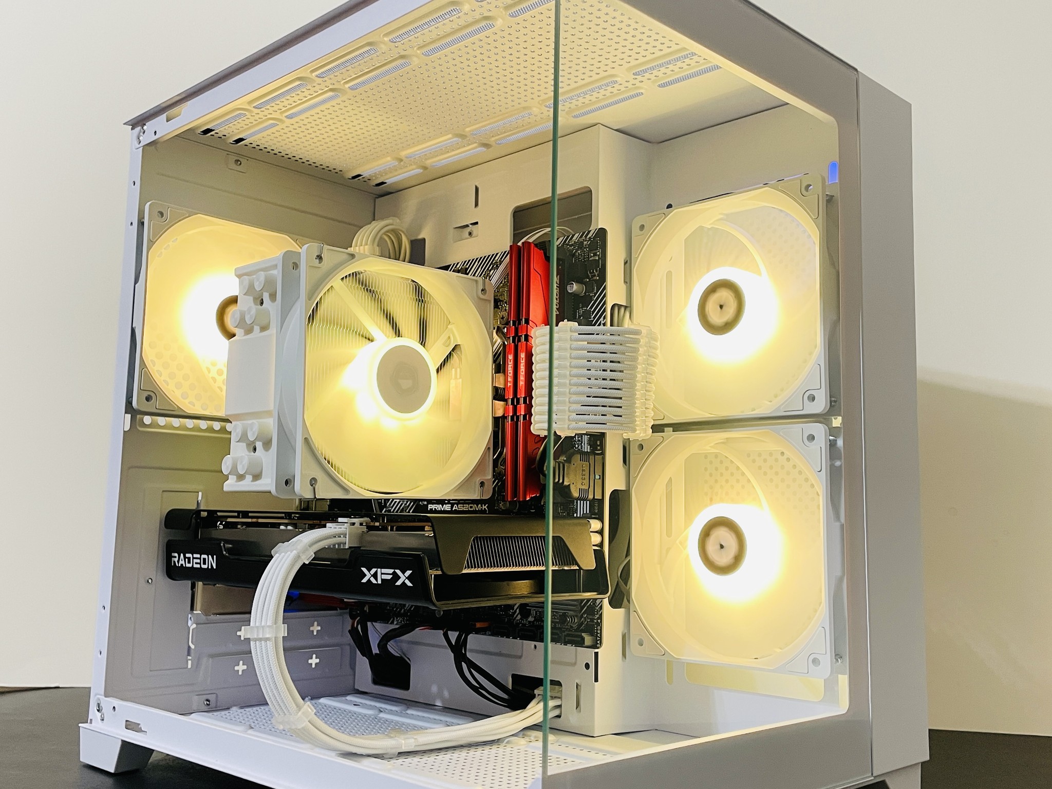 ❄️White Gaming PC w RGB - Ryzen 5 4500 ● 16GB RAM ● 1TB SSD - RX 6600 8GB ● Great Value 1080p
