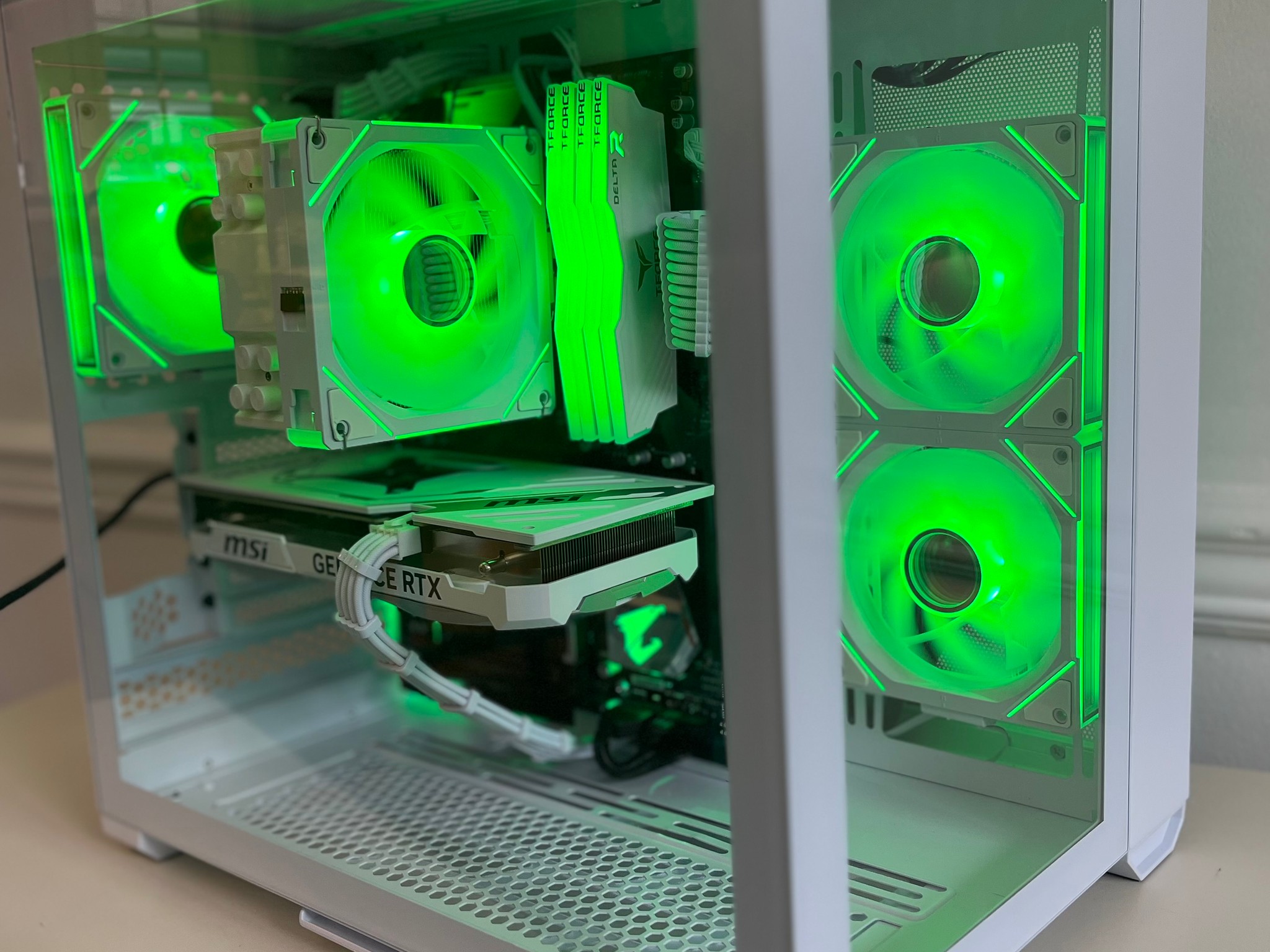 1440p Streaming/Gaming PC|RTX 4070 OC,|Ryzen 5 5600x|1 TB M.2 SSD