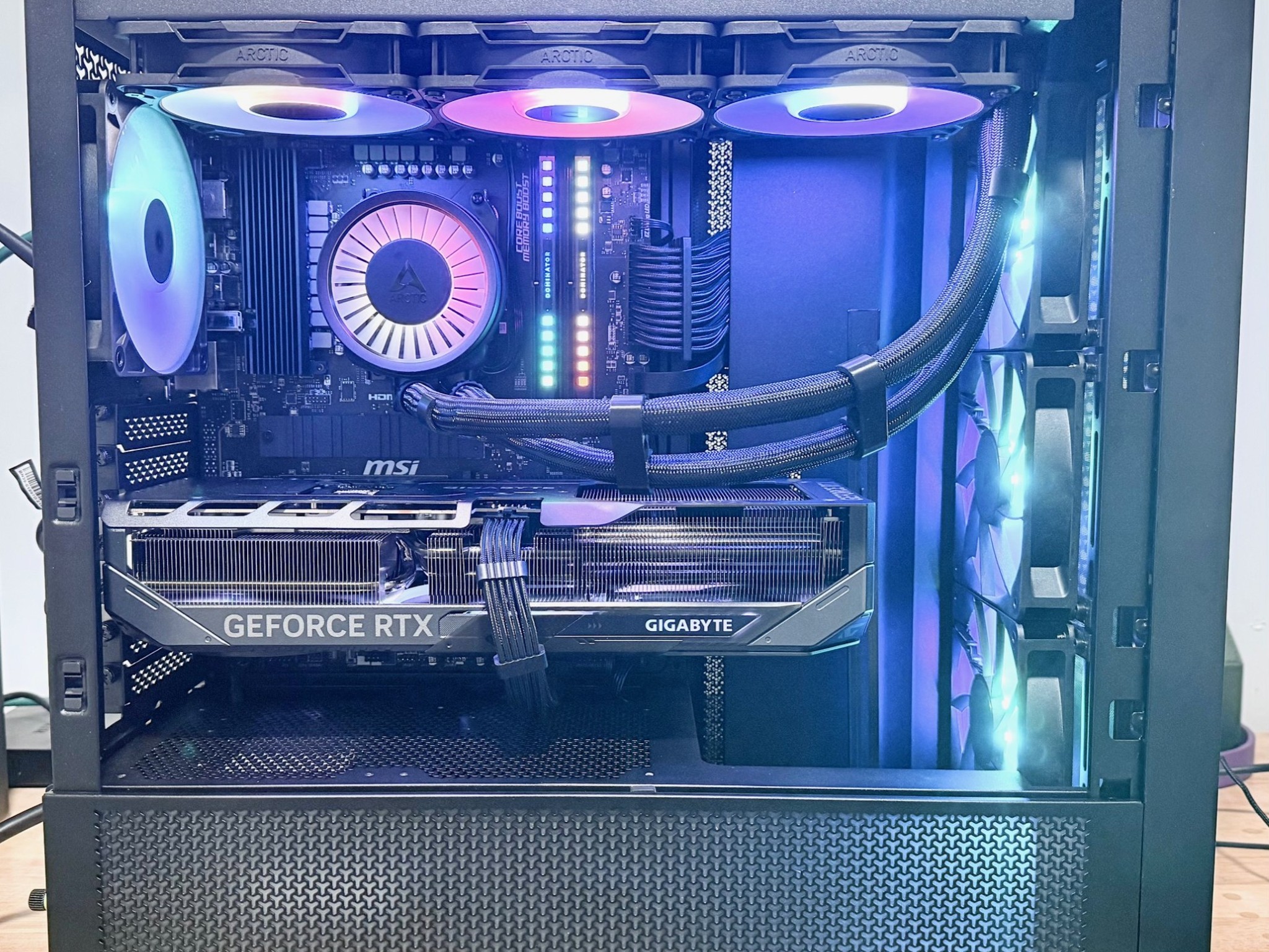 Dominator RTX 5070TI 16GB