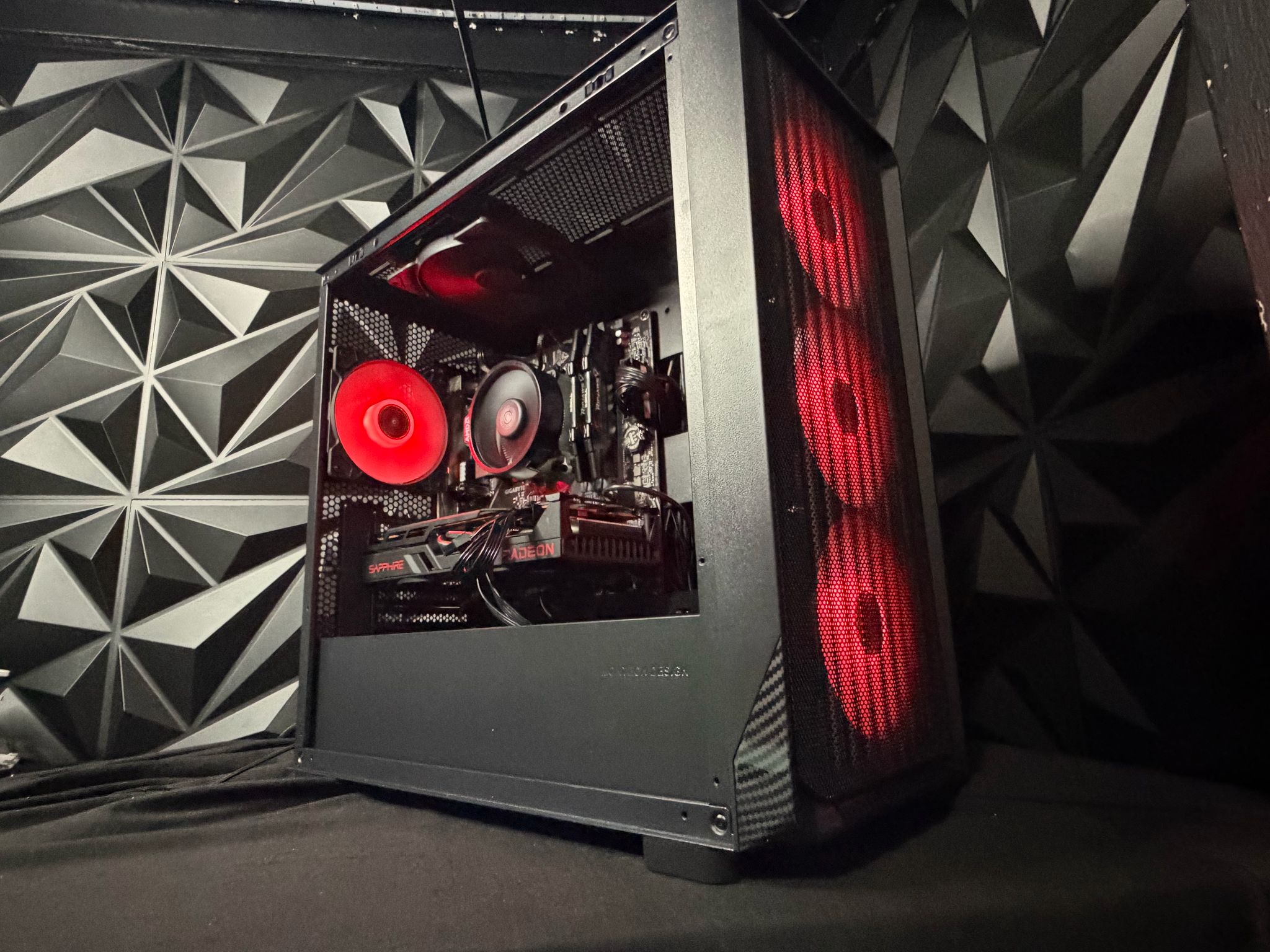 🖤⚡ DARK FIBER ⚡🖤Ryzen 5 5500| RX 6700XT 12 GB | 16 GB DDR4| 512 NVMe| 650W PSU