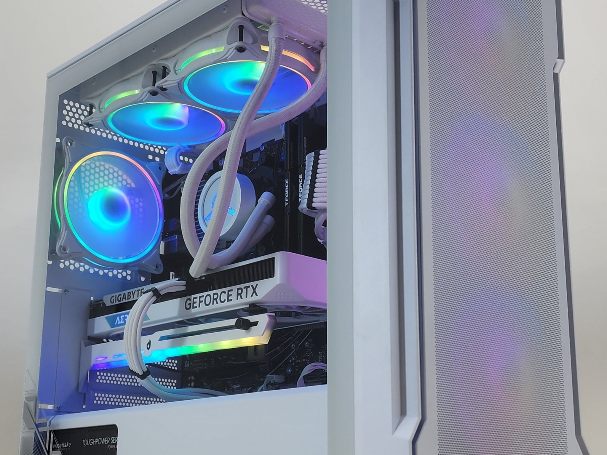 Gaming PC Ryzen 5 7600X 16GB RAM 500GB SSD RTX 4060 8GB Windows 11 Computer