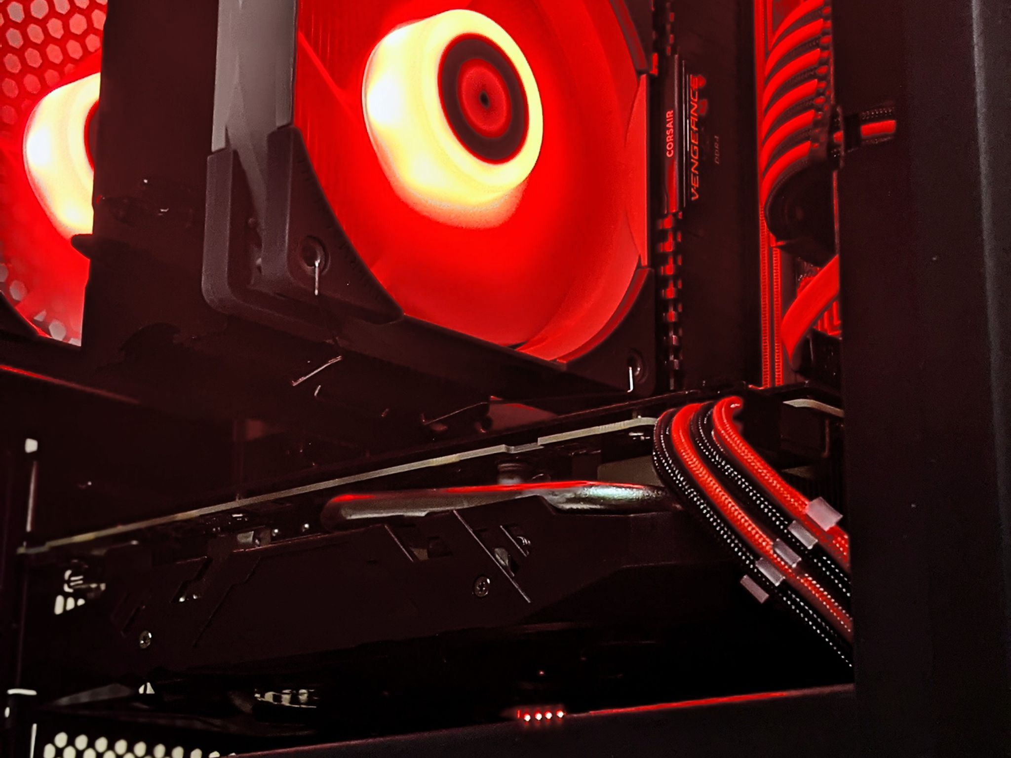 Redline V4 | RX 580 8GB, Xeon E5-2643 V3 6C12T Gaming PC