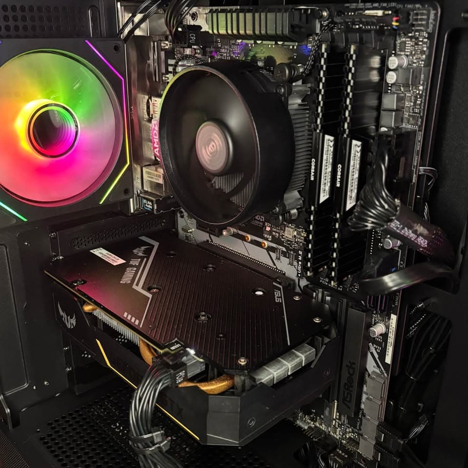 Black Gaming PC (GTX 1660 6GB + AMD Ryzen 5 2600 + 16GB DDR4 + SSD + HDD)