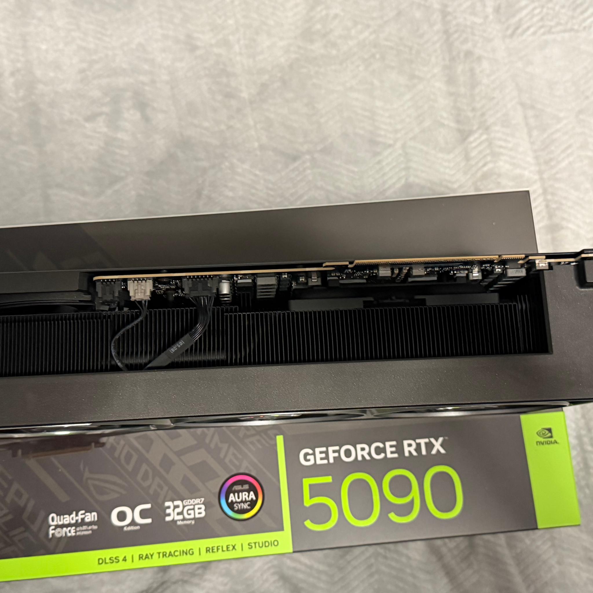 ASUS ROG Astral GeForce RTX 5090 32GB GDDR7 OC Edition