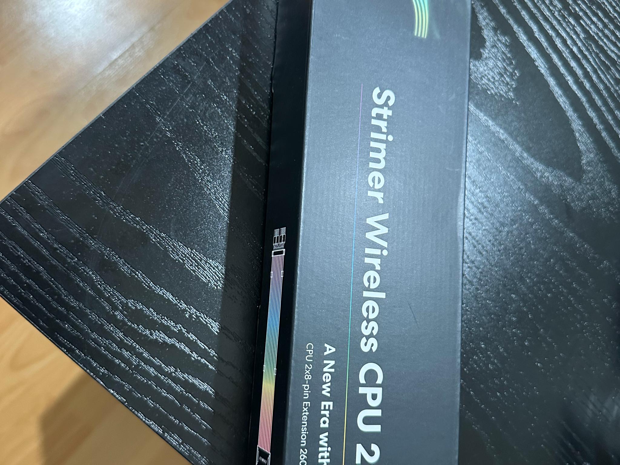 Lian Li Strimer CPU 2x8-PIN