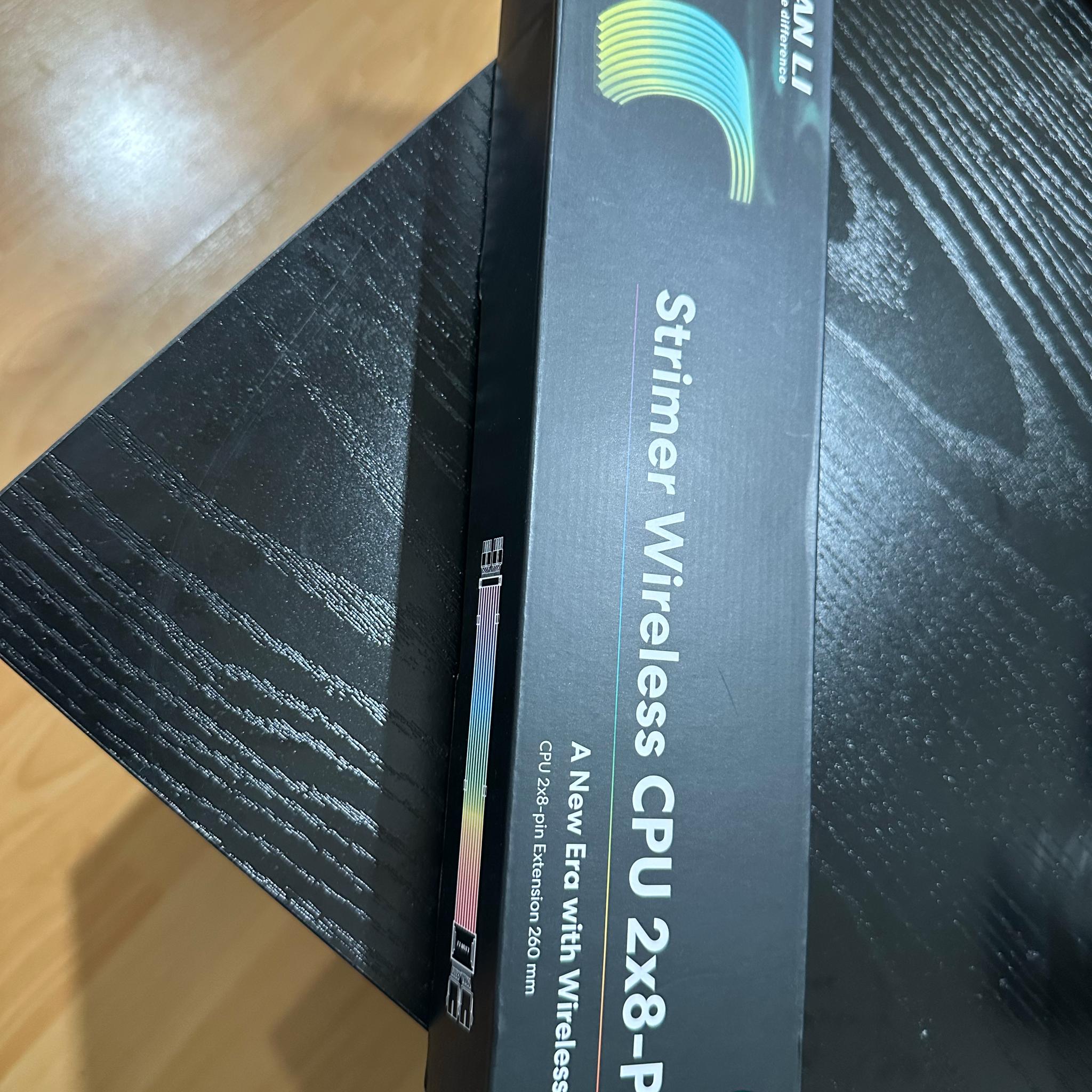 Lian Li Strimer CPU 2x8-PIN