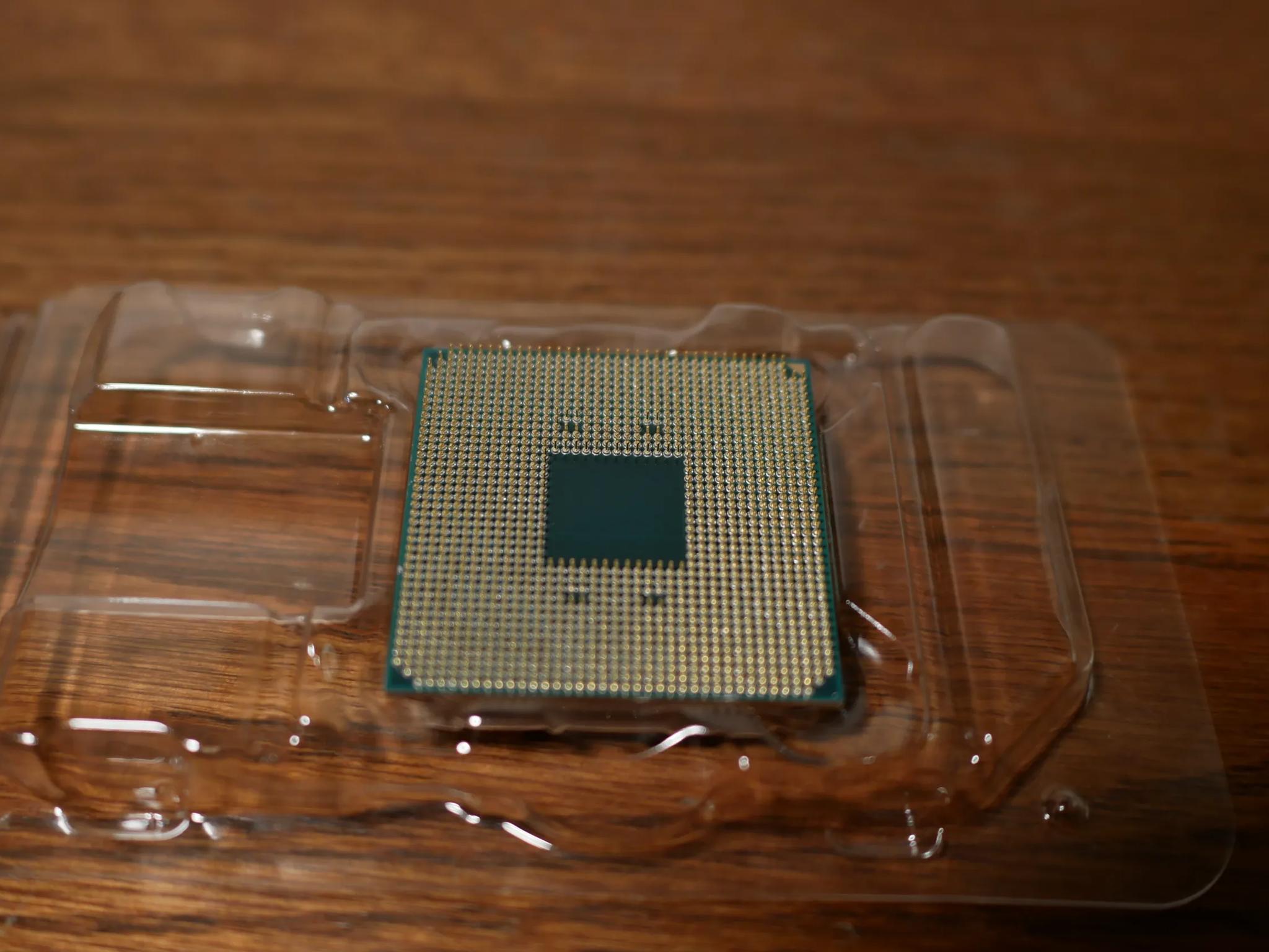 AMD Ryzen 5 5600X Desktop Processor 100-100000065
