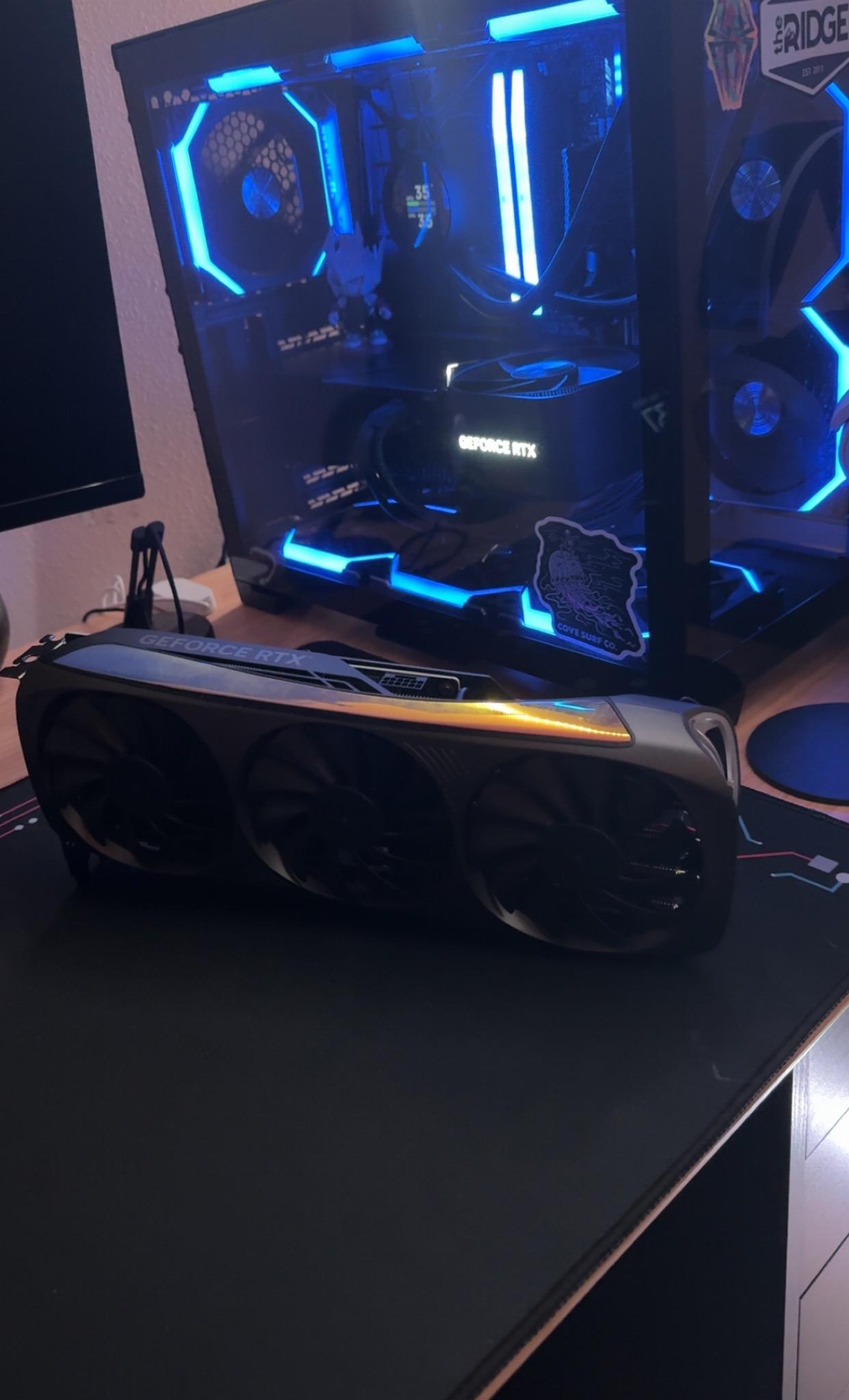 GeForce RTX 4070 Into the Spiderverse Edition