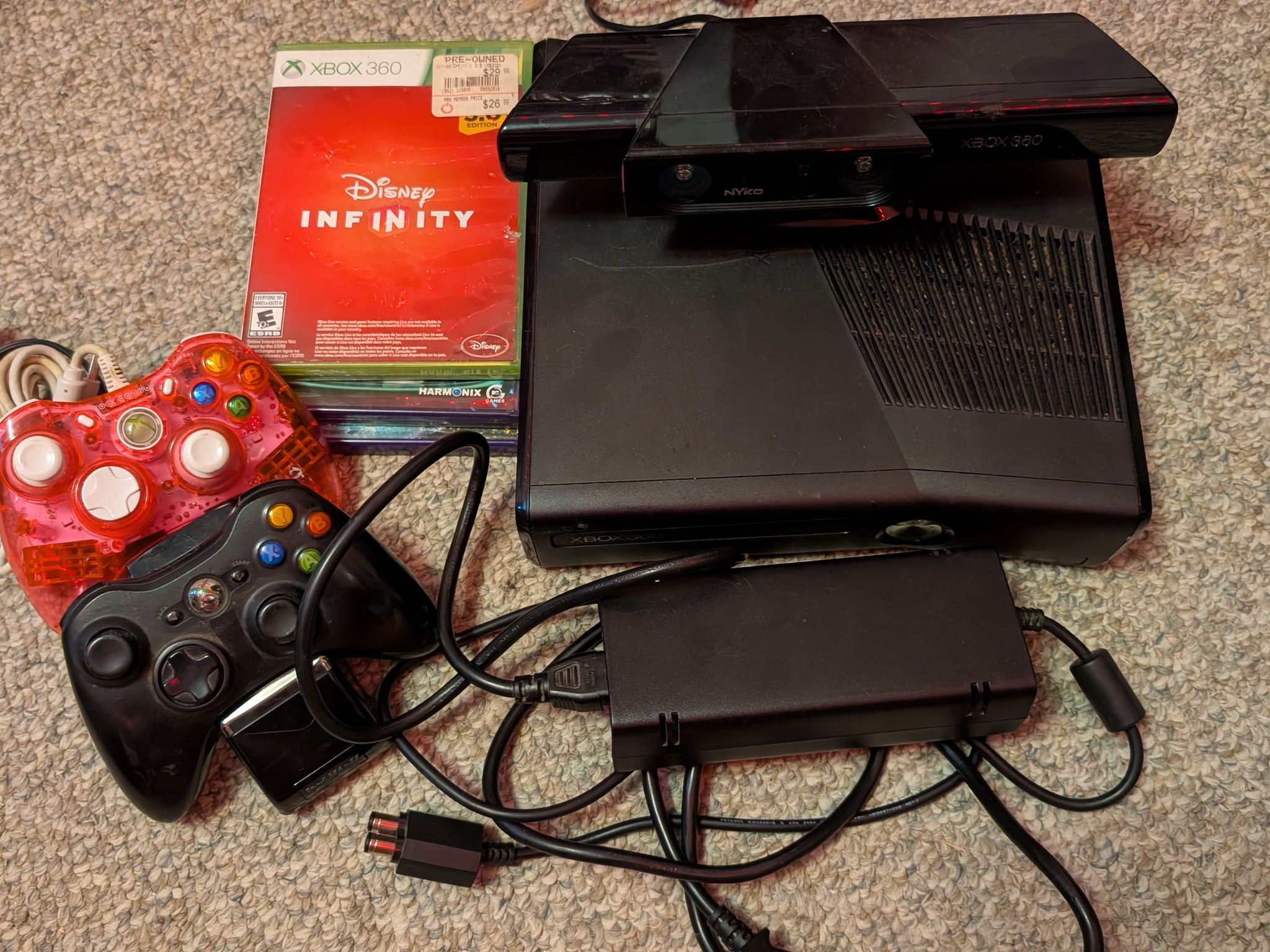 Xbox 360 Slim (w/ 250GB HDD)