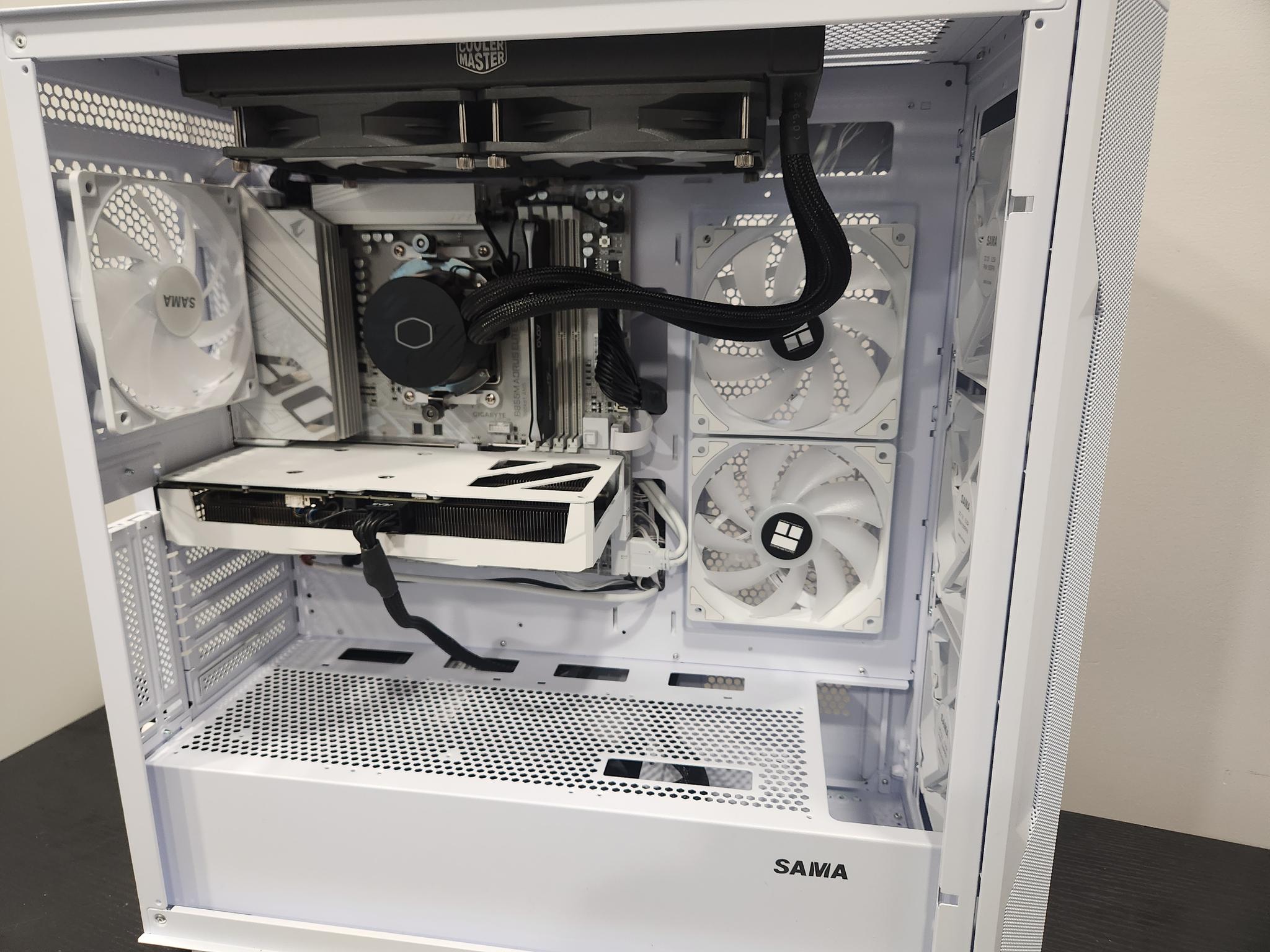 High end White gaming pc with CUSTOM RTX WHITE GPU!