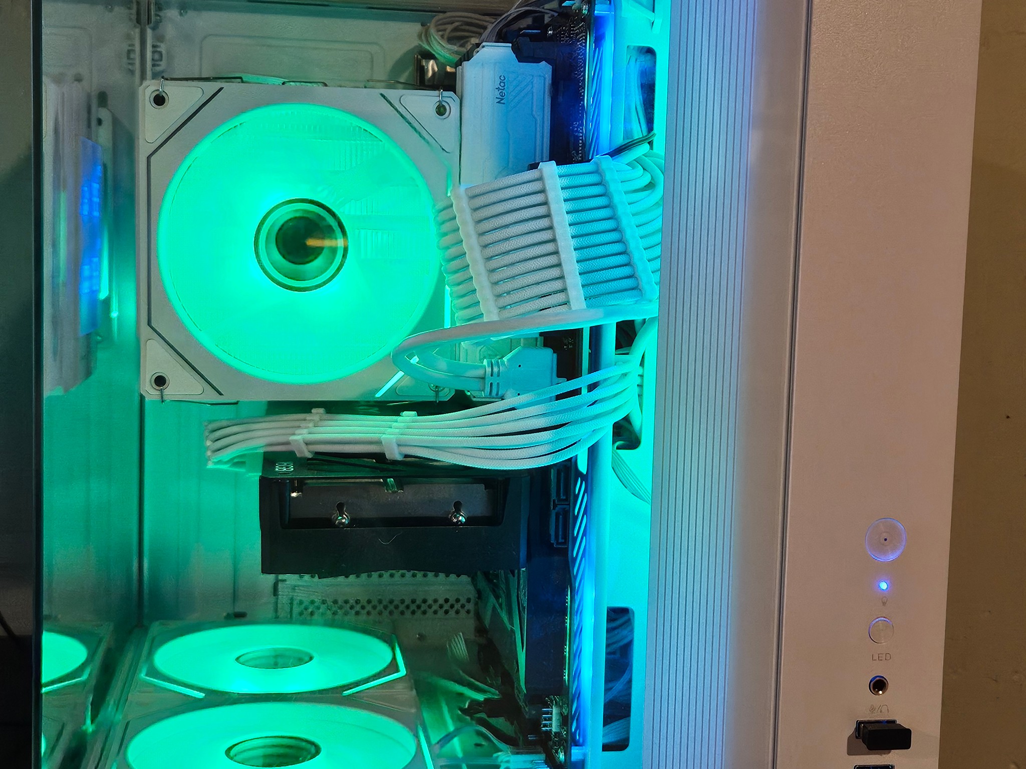 🚀 White RGB Gaming PC | RTX 4060 Ti 16GB | Intel i5-11600KF | 32GB RAM | 1TB NVMe | WiFi