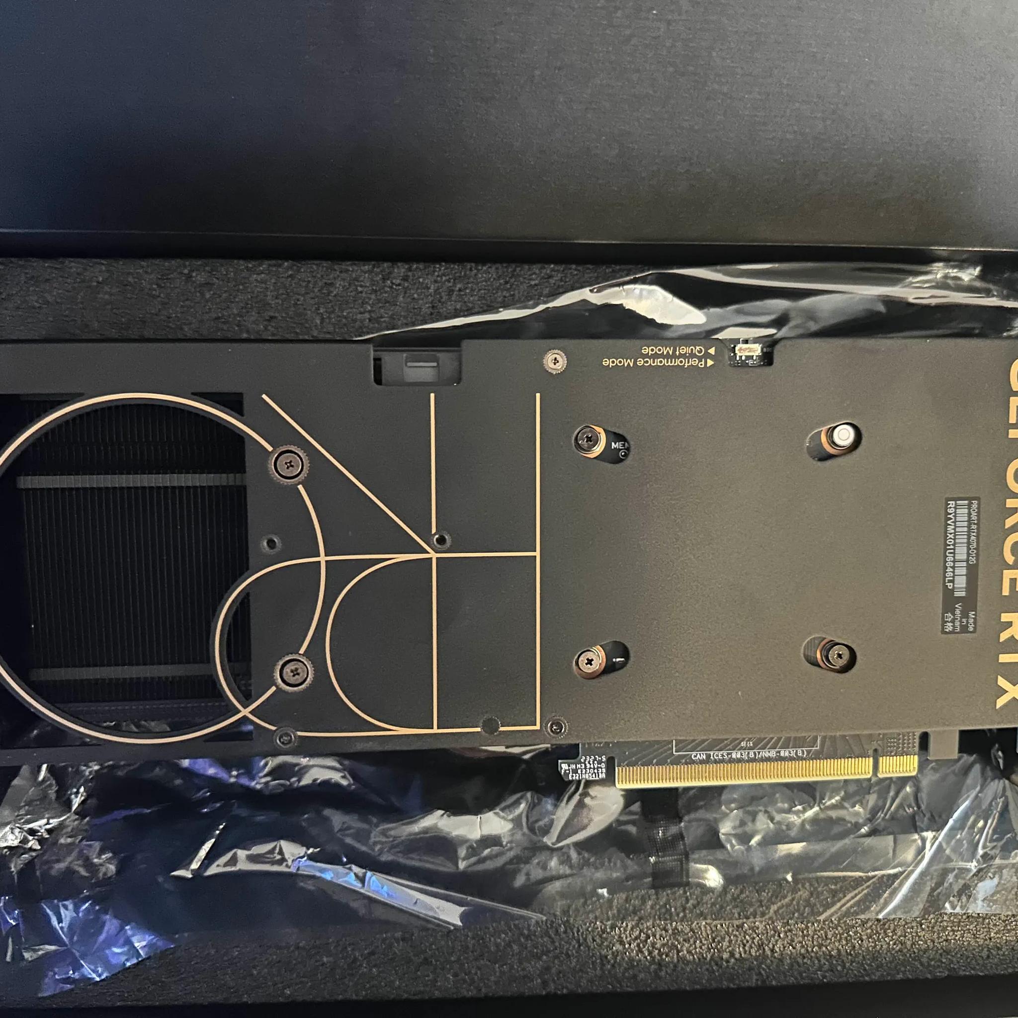 RTX 4070: ASUS Proart OC