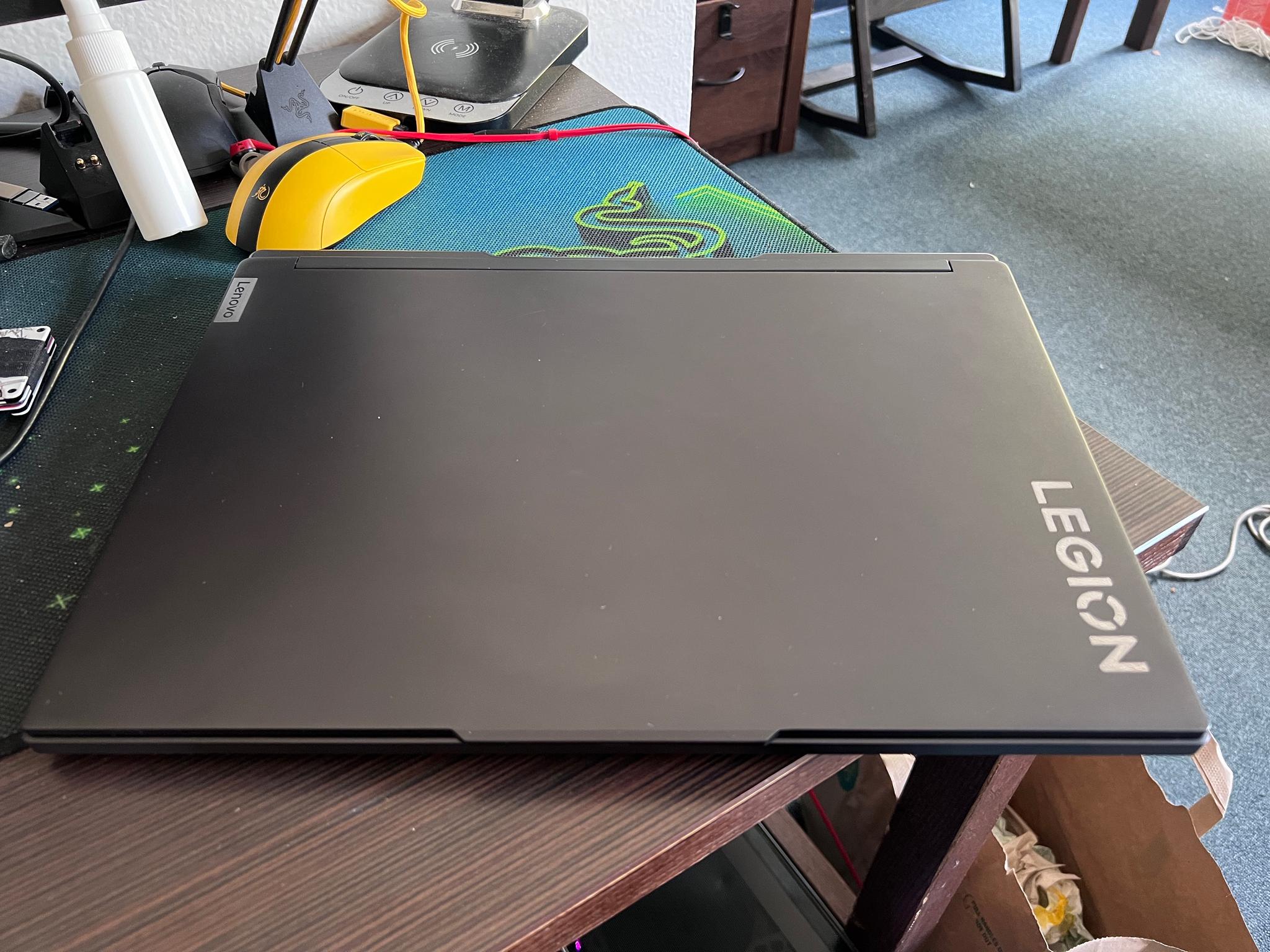2022 Lenovo Legion Slim 7 AMD Advantage (R9 6900HX/RX6800S)