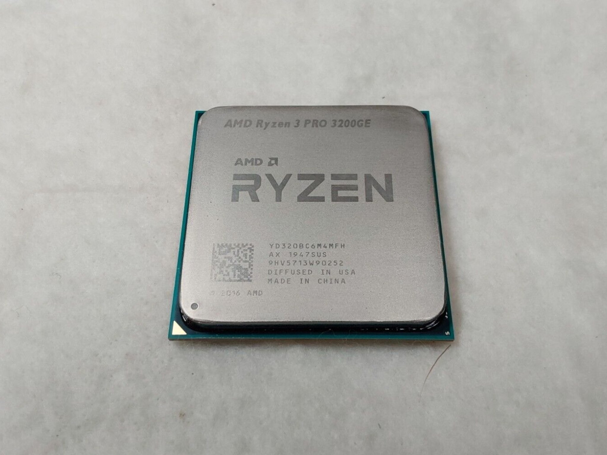 AMD Ryzen 3 Pro 3200GE 3.3Ghz Quad Core CPU