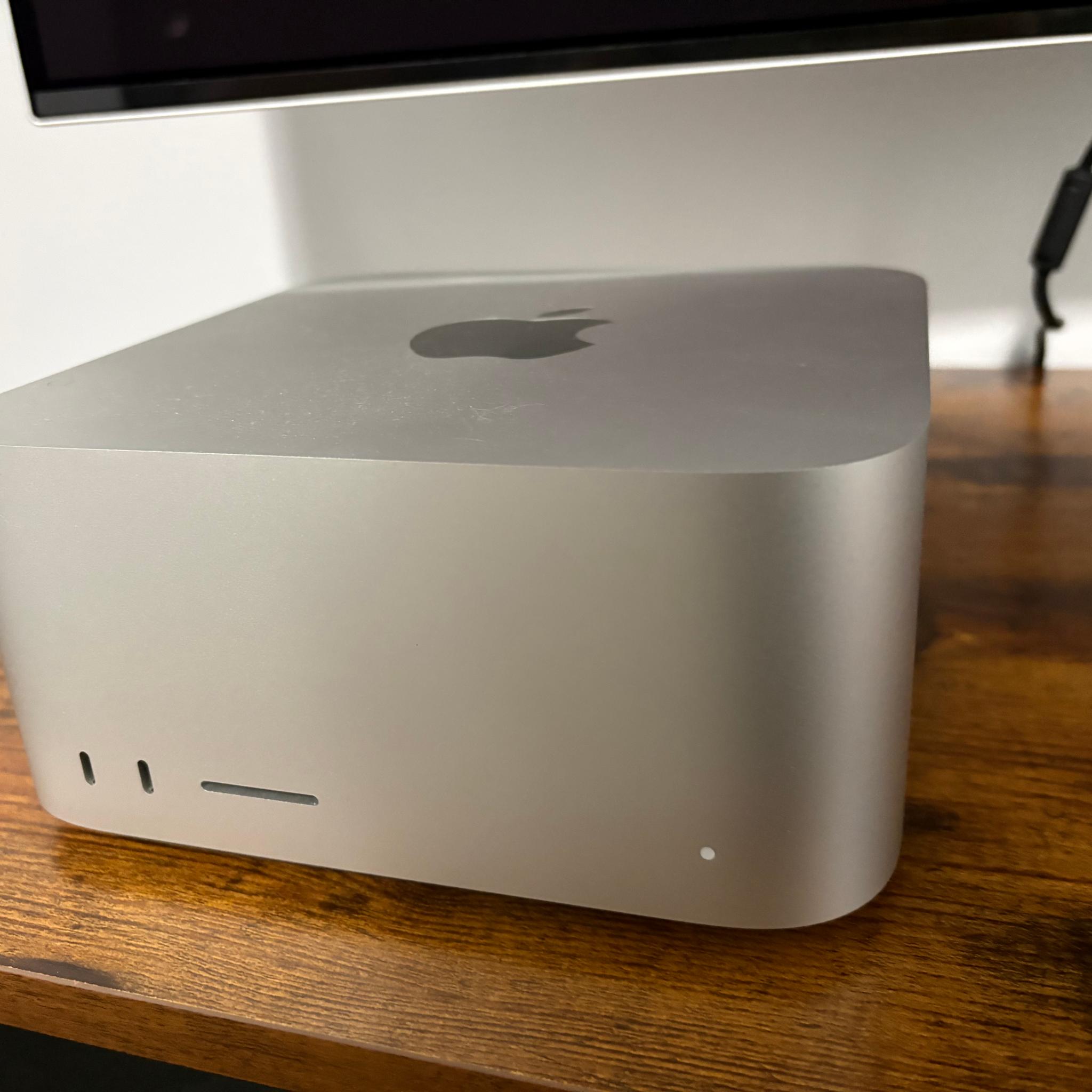 Mac Studio M4 Pro Max