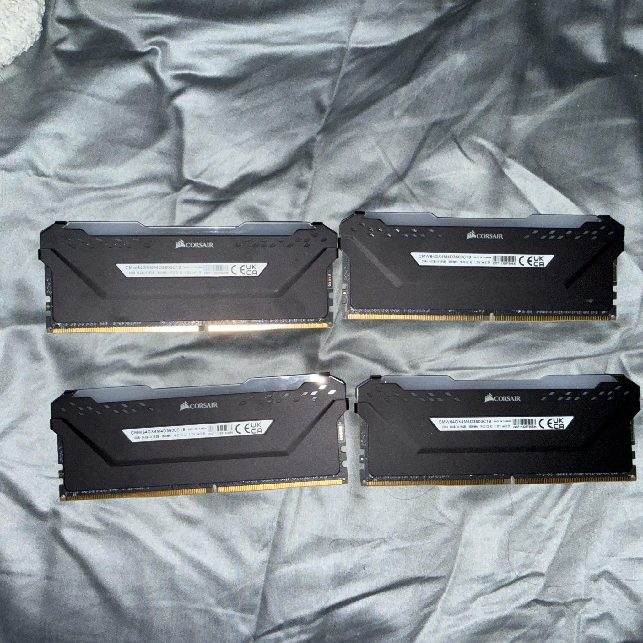Corsair Vengeance RGB Pro 64GB (4x16GB) DDR4 3600