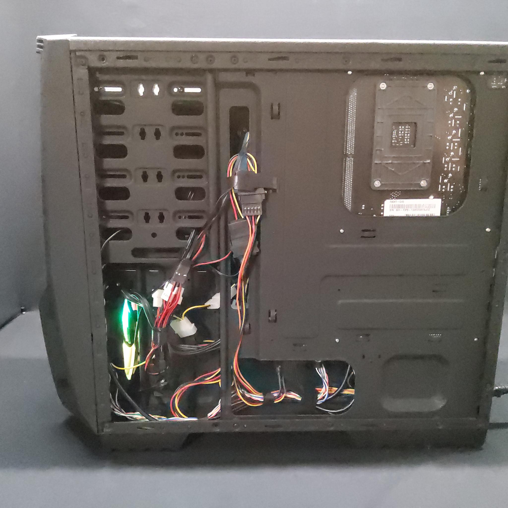 Retro Gaming PC and COD Modern Warfare boxed DVD