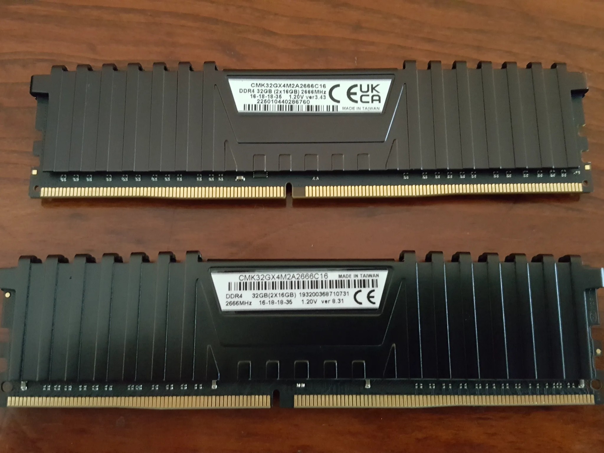32 GB Corsair Vengeance LPX DDR4 (2 X 16GB) 2666MHz CL16