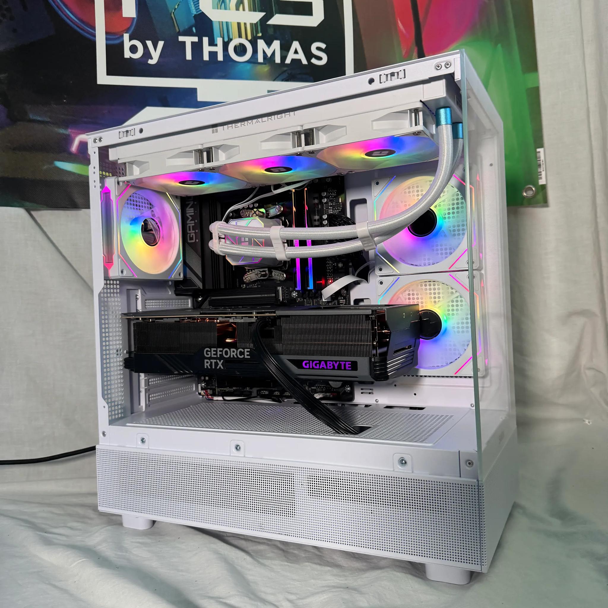 "Project Flash" RTX 4090 Ryzen 7900x Gaming PC