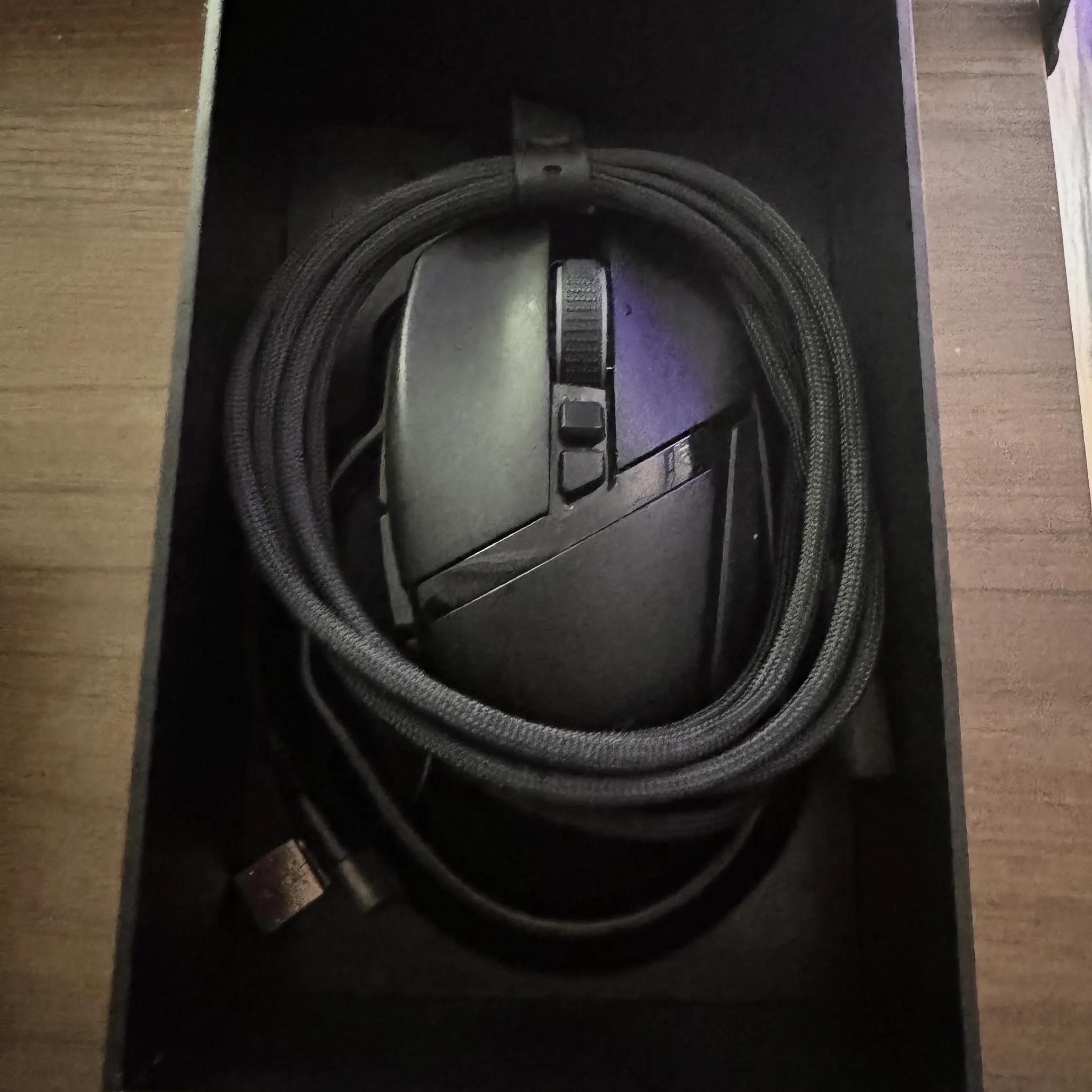Razer Basilisk V3 Pro + Razer Mouse Dock Pro