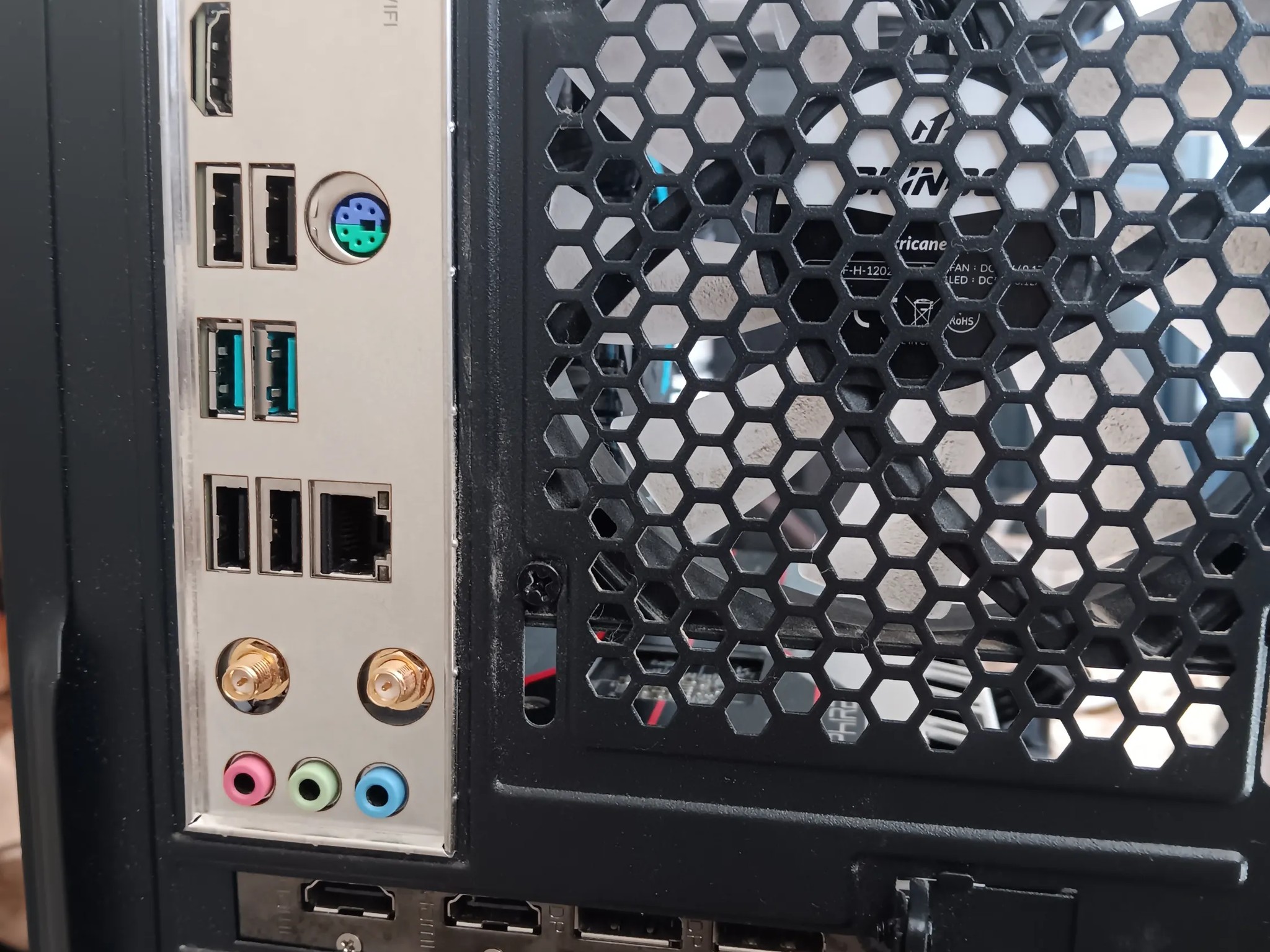 💎Budget Aesthetics💎/Rx 580 8gb/Intel i3-12100f/16gb ddr4 3200mhz/1tb nvme/